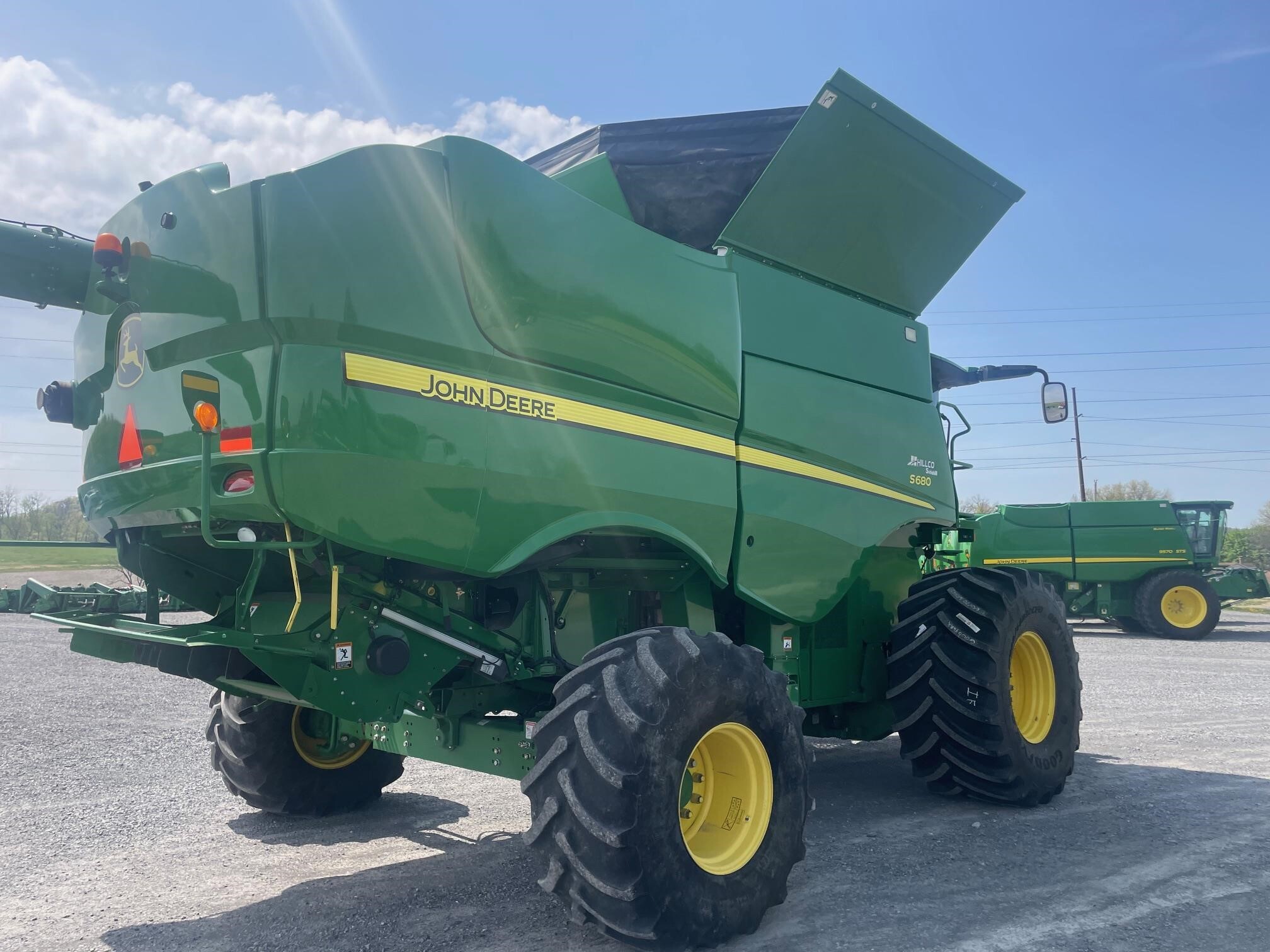 2013 John Deere S680 Combine