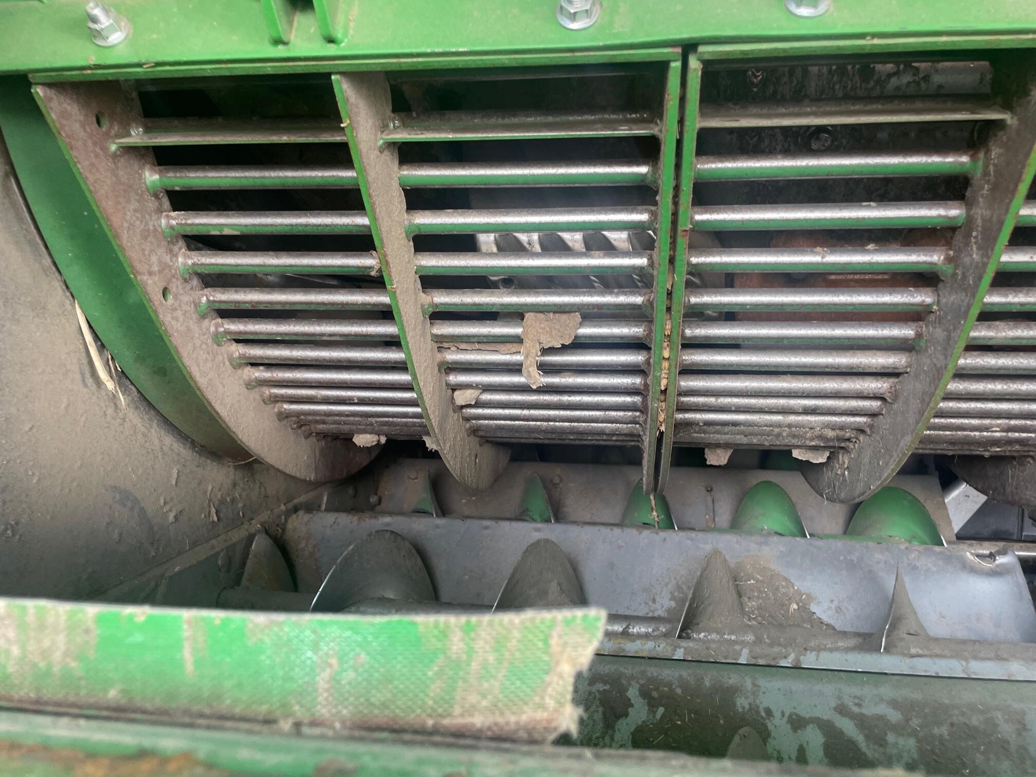 2013 John Deere S680 Combine