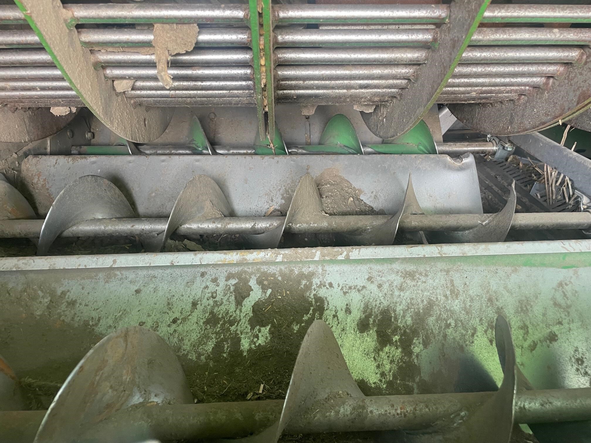 2013 John Deere S680 Combine