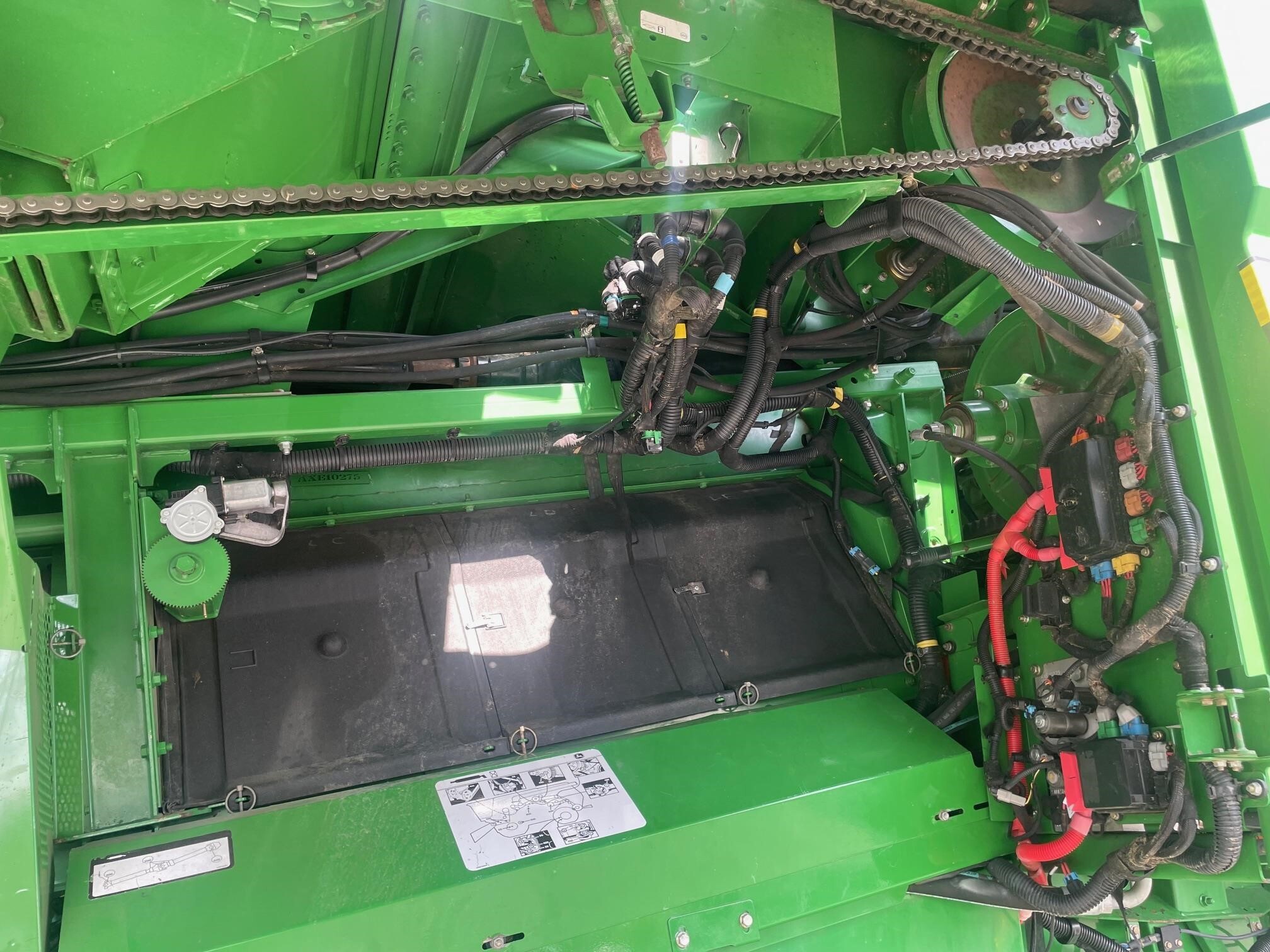2013 John Deere S680 Combine