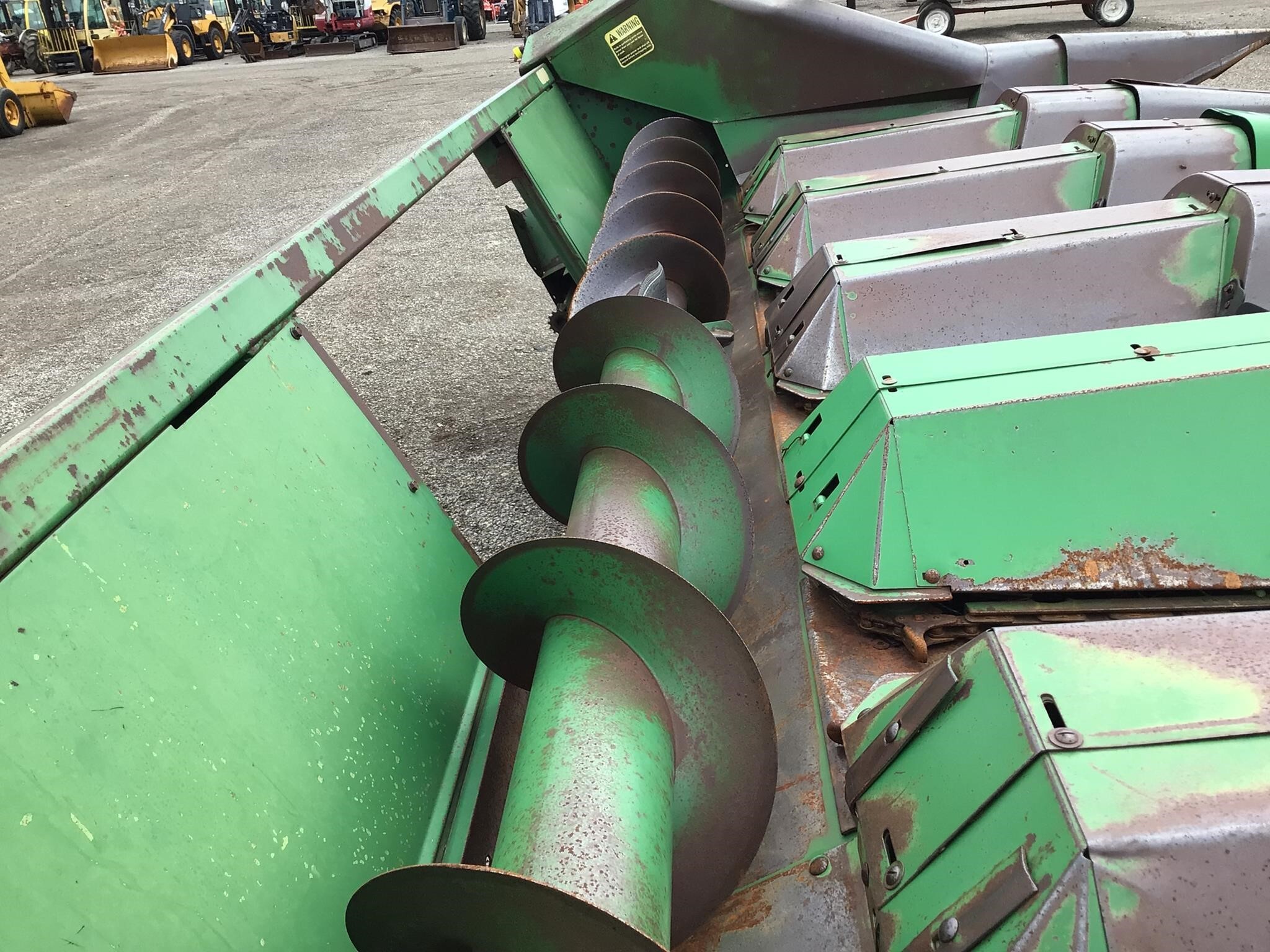  John Deere 643 Corn Head