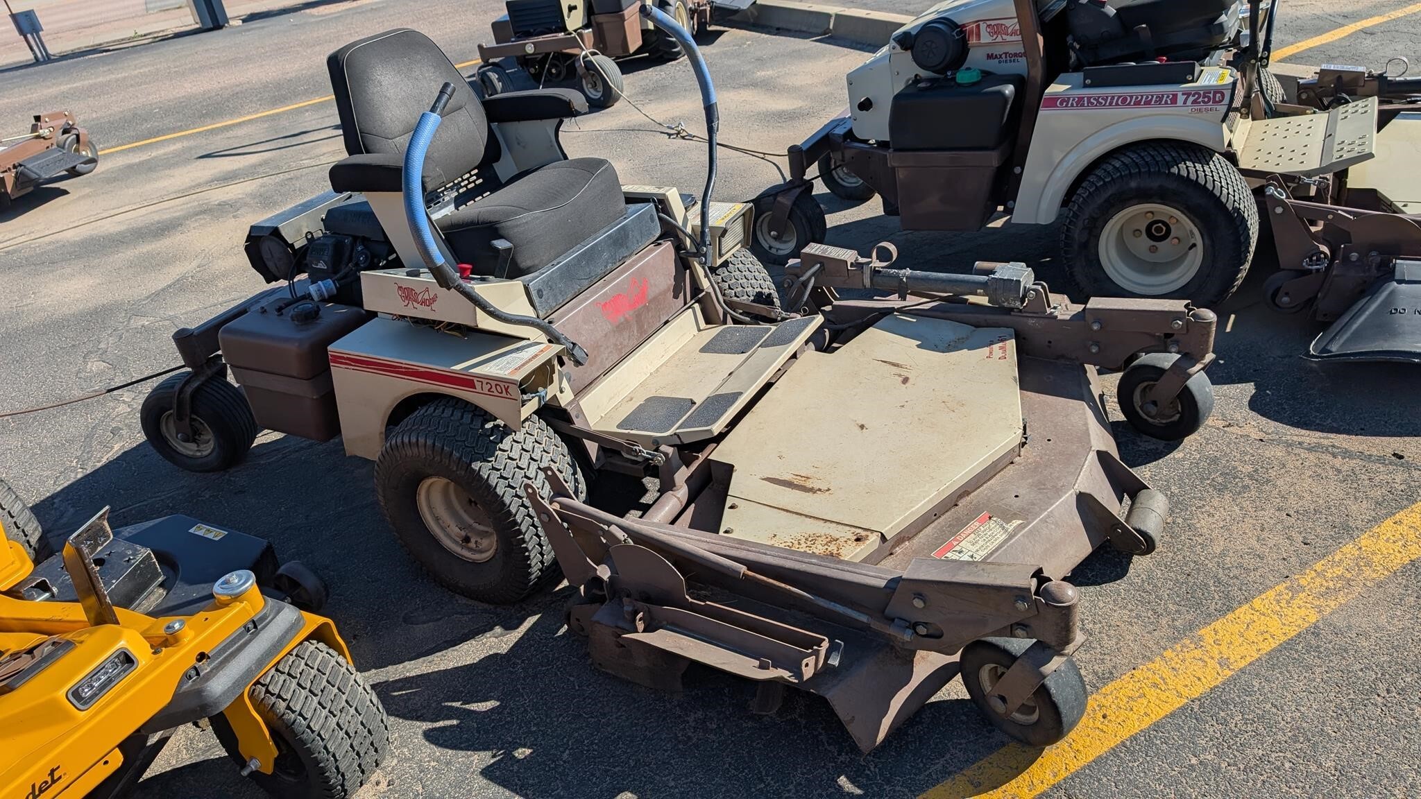 2004 Grasshopper 720K Lawn Mower