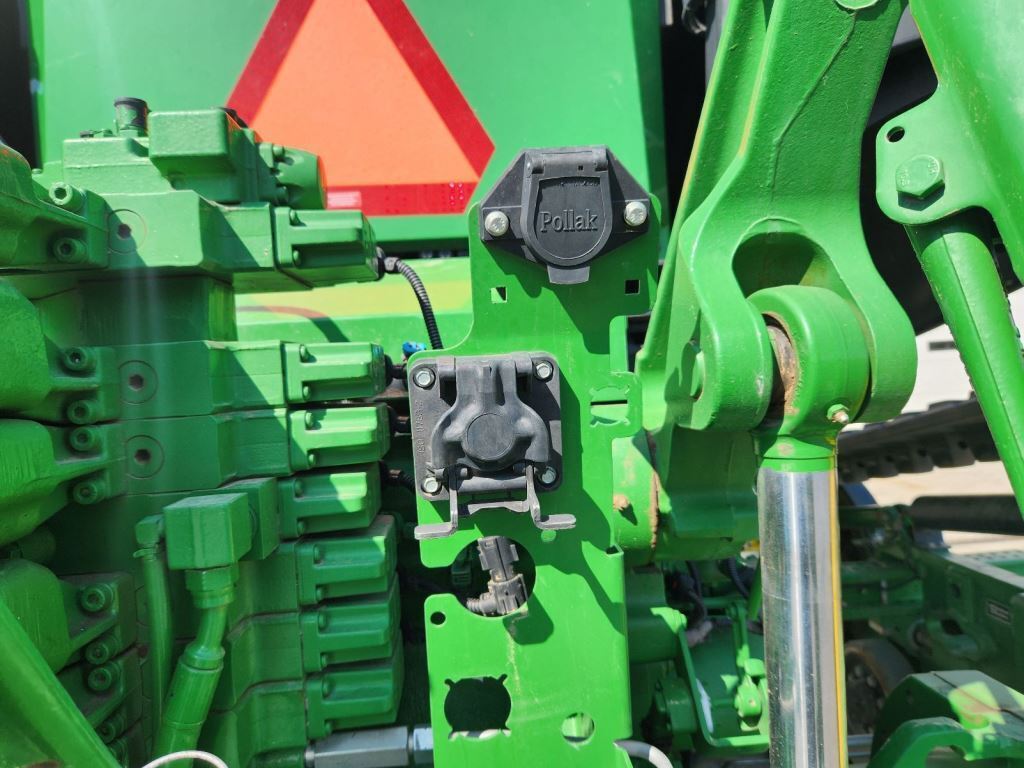 2021 John Deere 8RT 370 Tractor