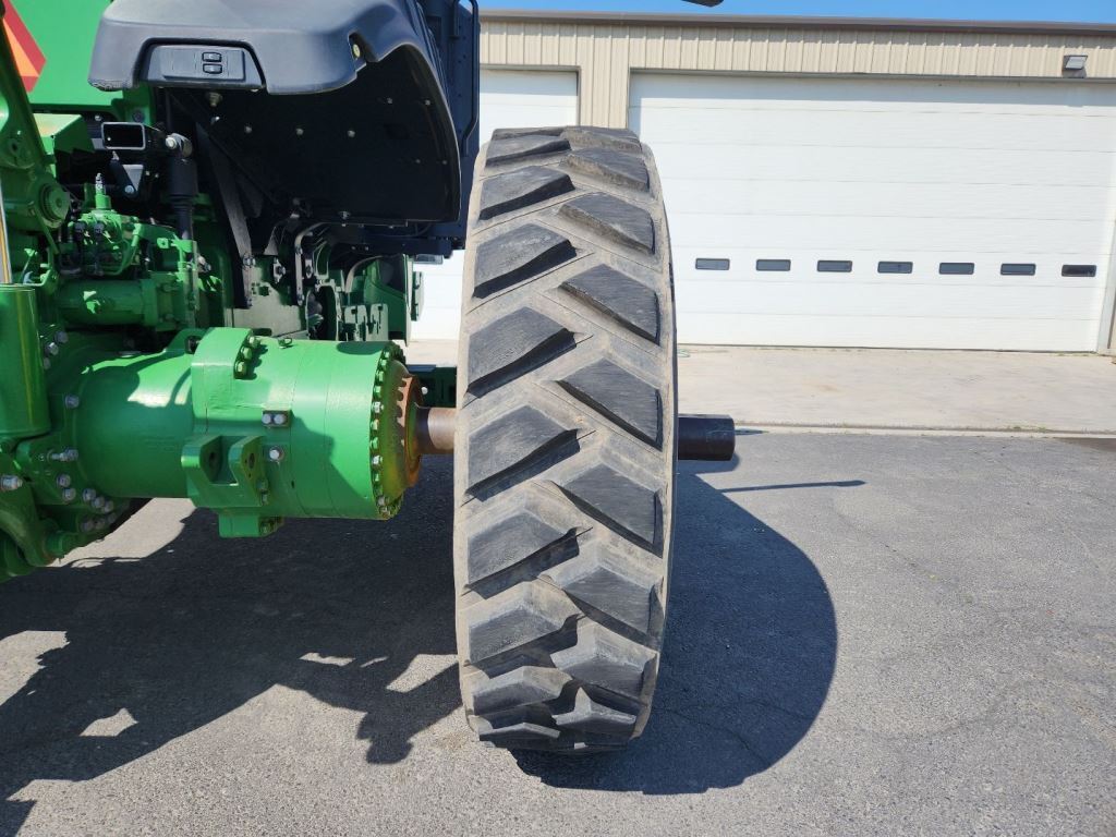 2021 John Deere 8RT 370 Tractor