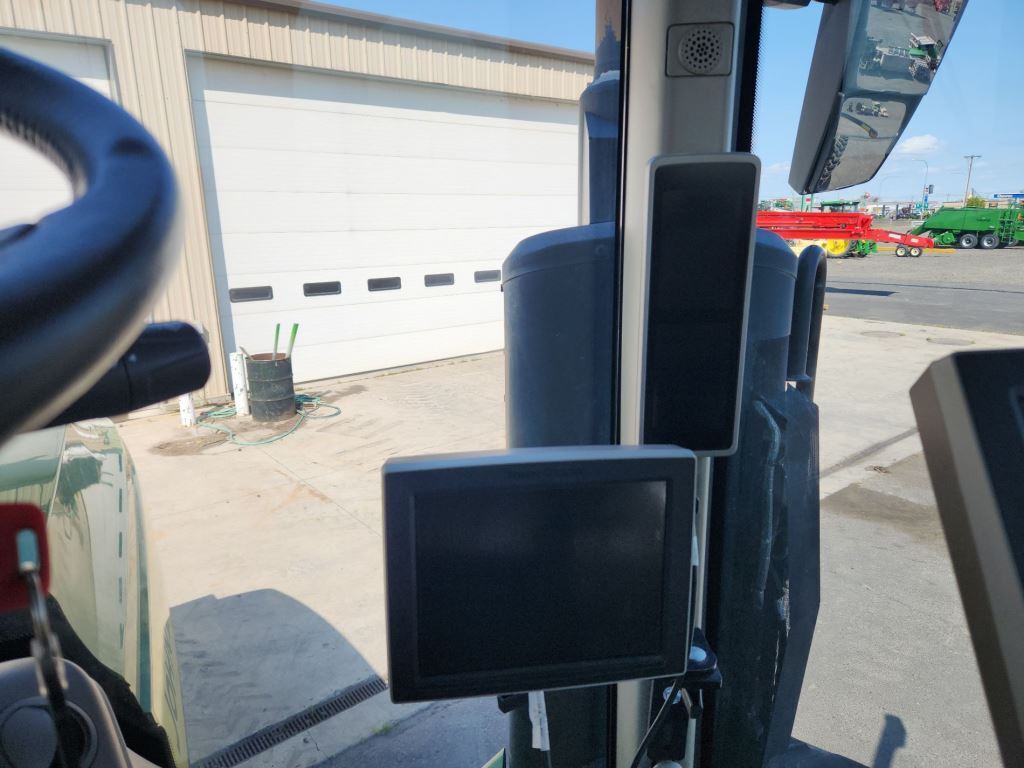 2021 John Deere 8RT 370 Tractor