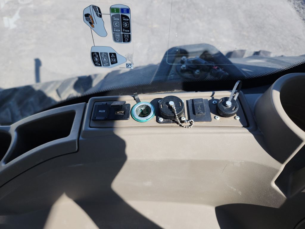 2021 John Deere 8RT 370 Tractor