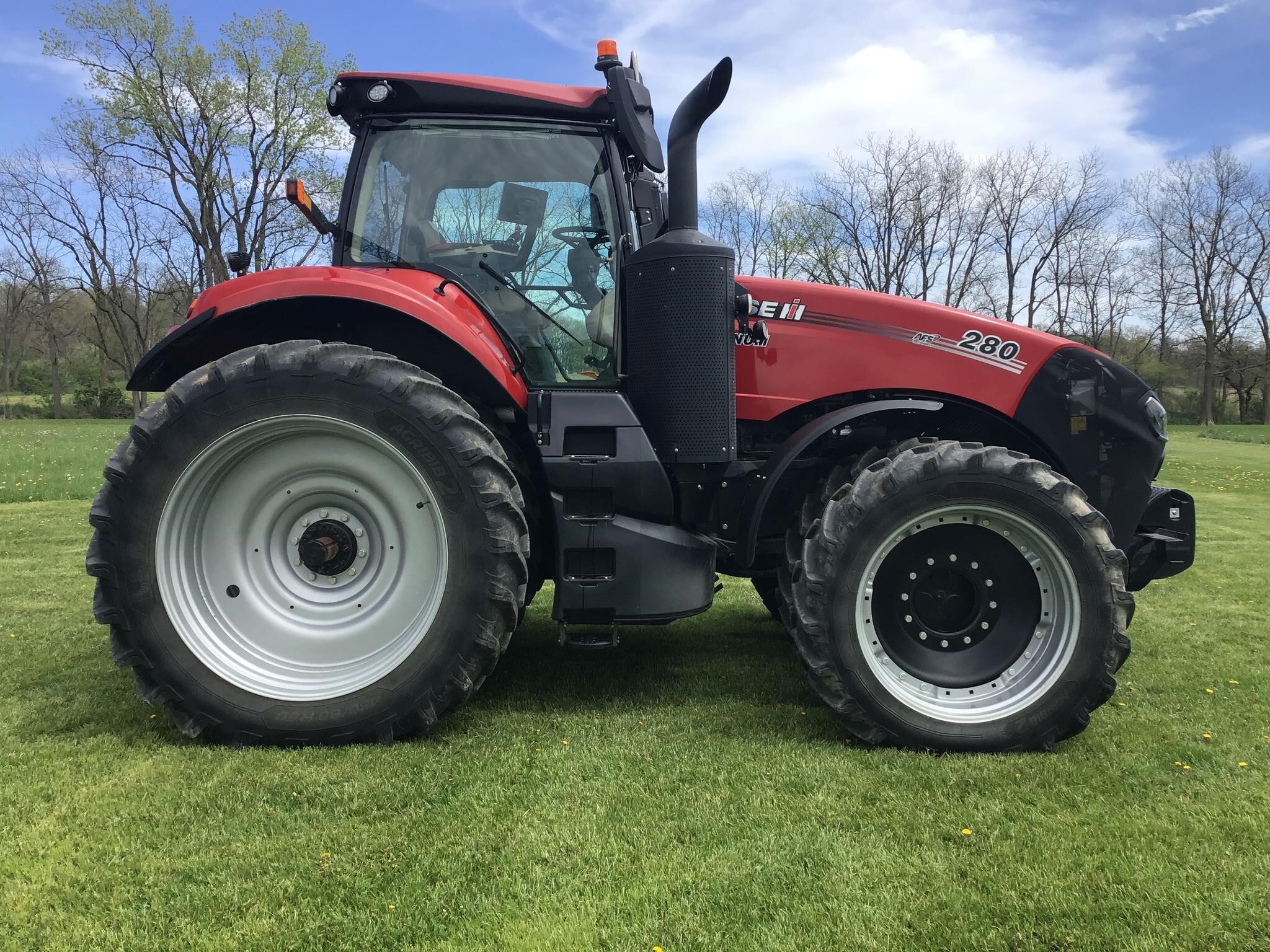 2022 Case IH MAGNUM 280 AFS CONNECT Tractor