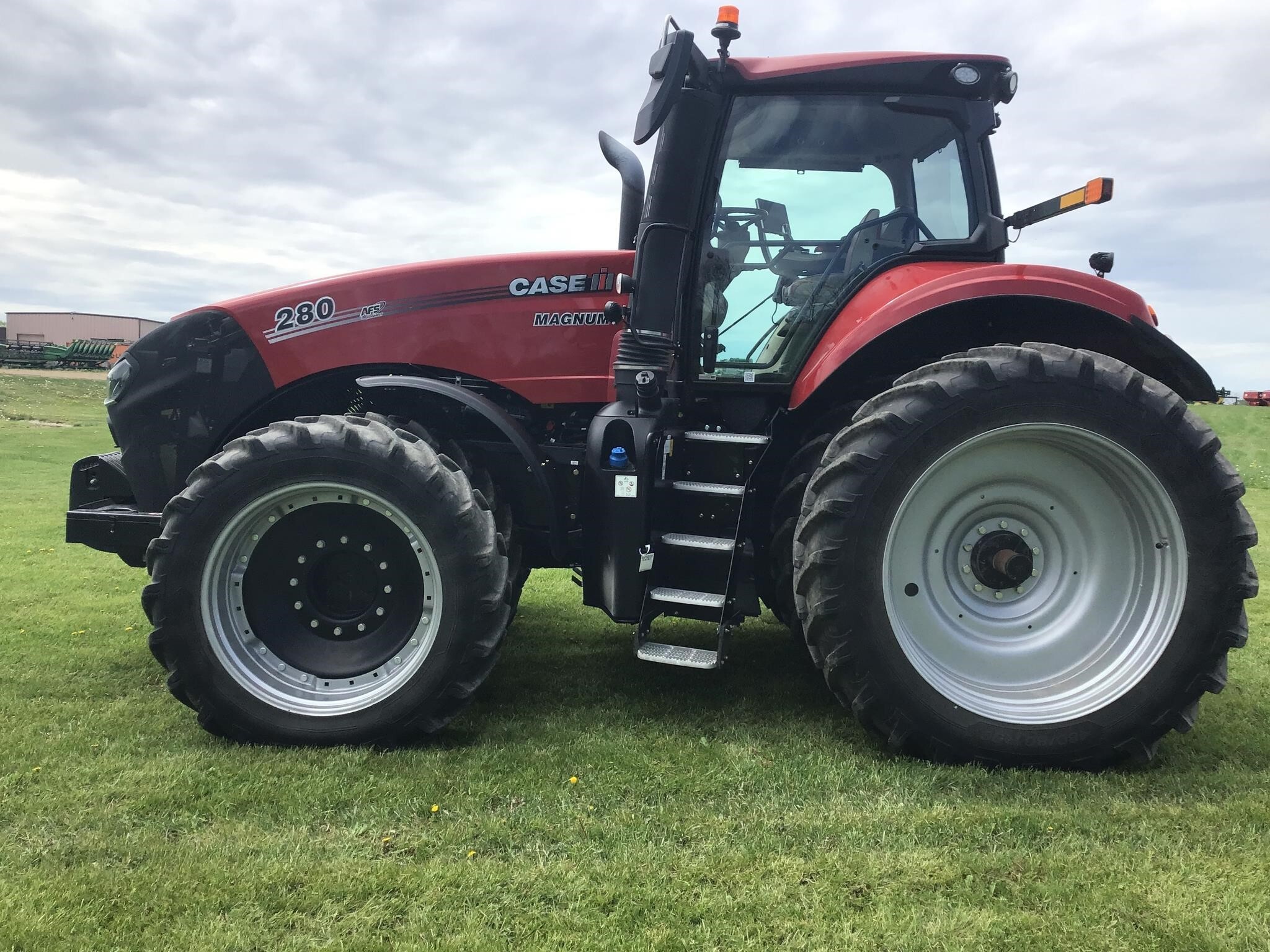 2022 Case IH MAGNUM 280 AFS CONNECT Tractor