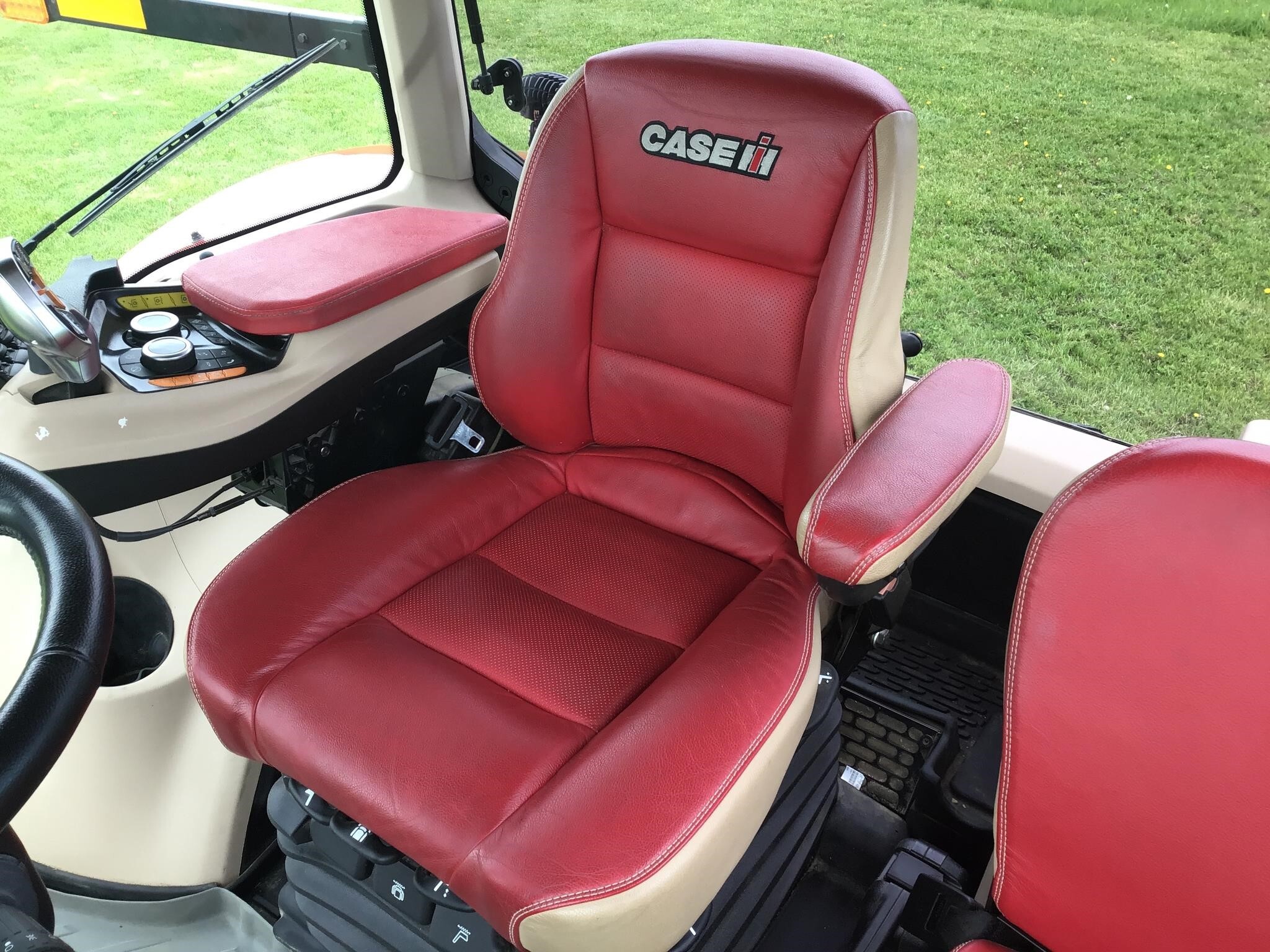 2022 Case IH MAGNUM 280 AFS CONNECT Tractor