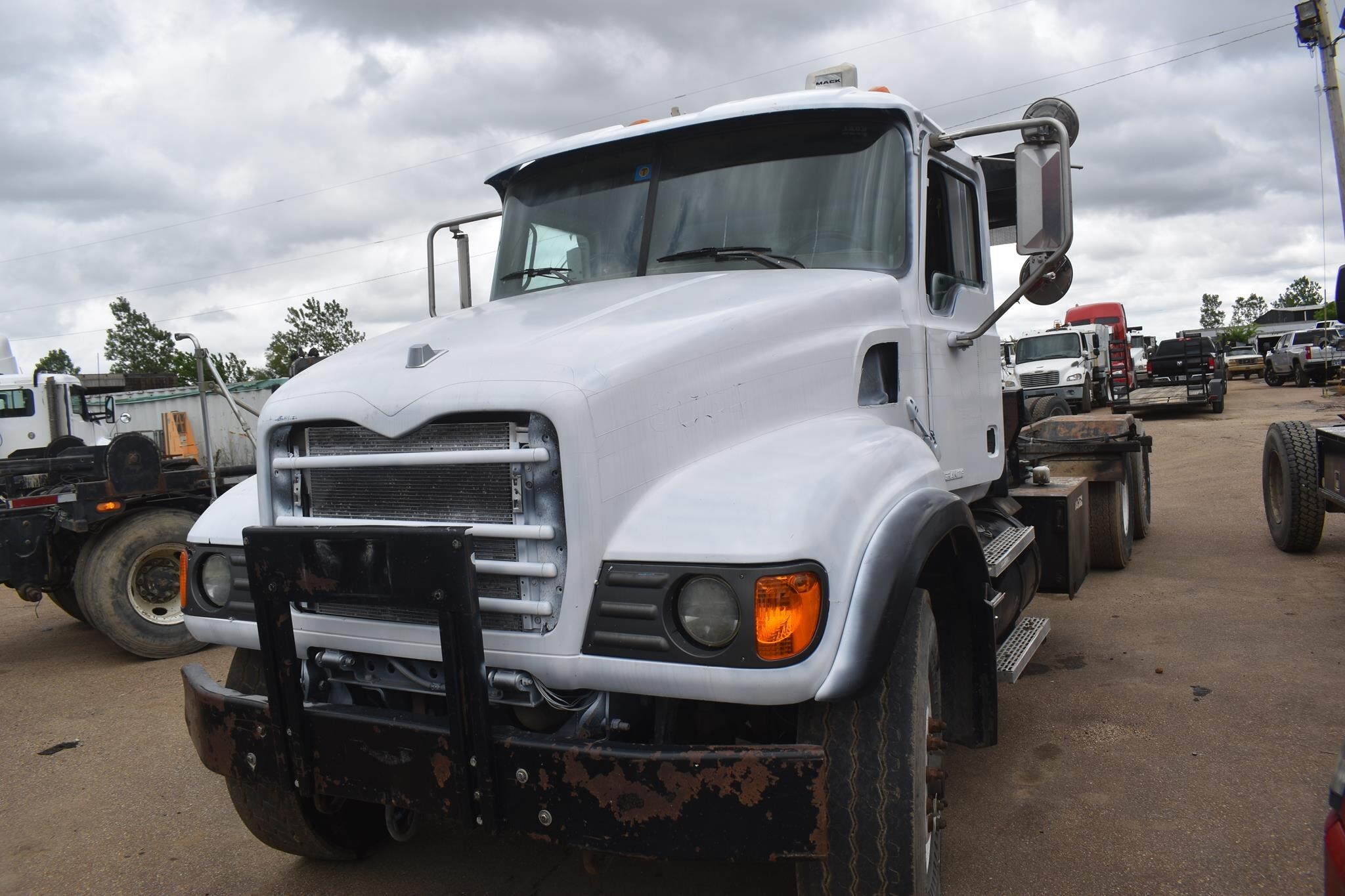 2007 Mack Granite CV713 Dump Trucks/Trailer