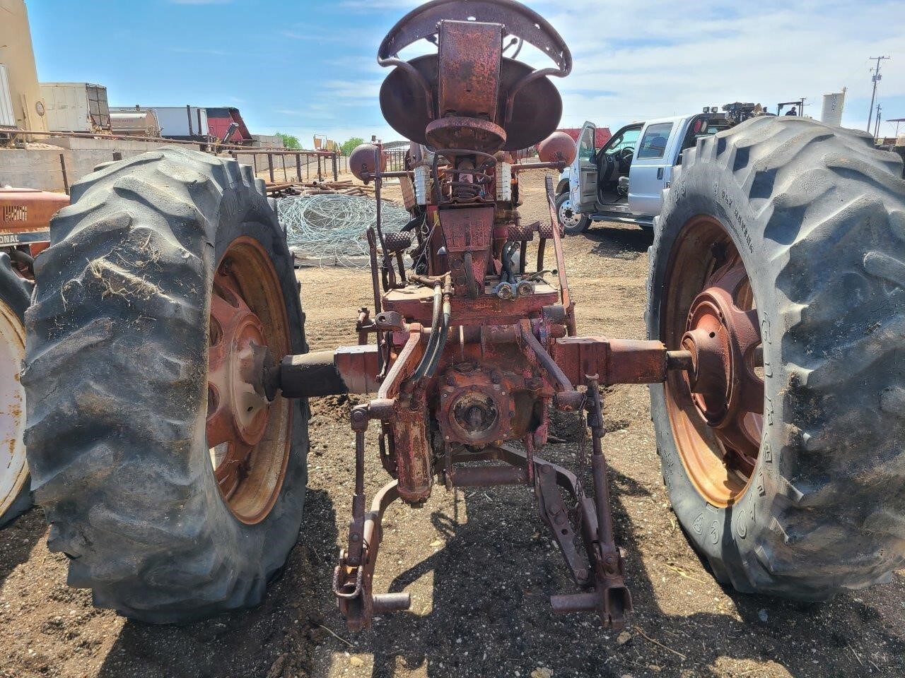 1960 International Harvester 560 Tractor