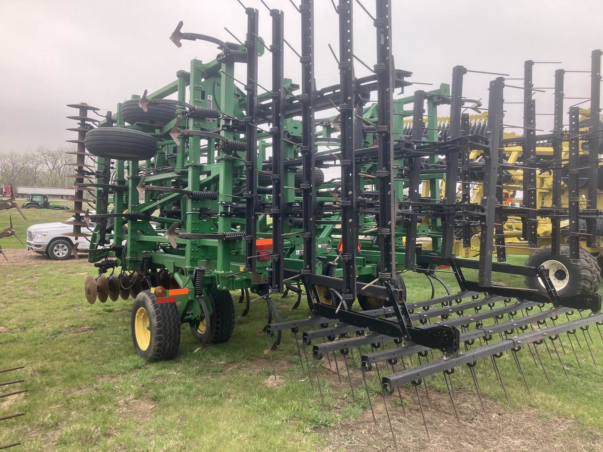 2008 John Deere 2310 Soil Finisher