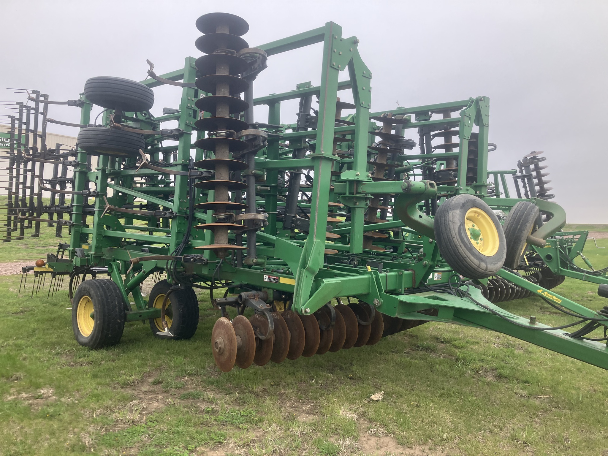 2008 John Deere 2310 Soil Finisher
