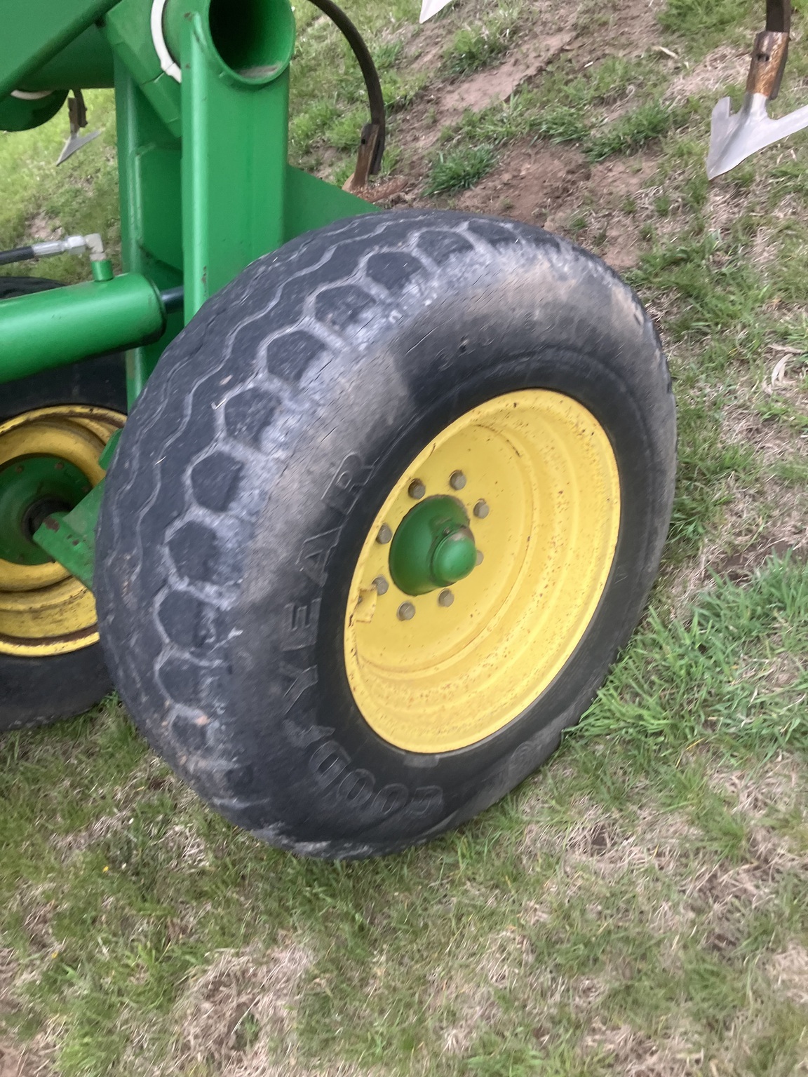 2008 John Deere 2310 Soil Finisher