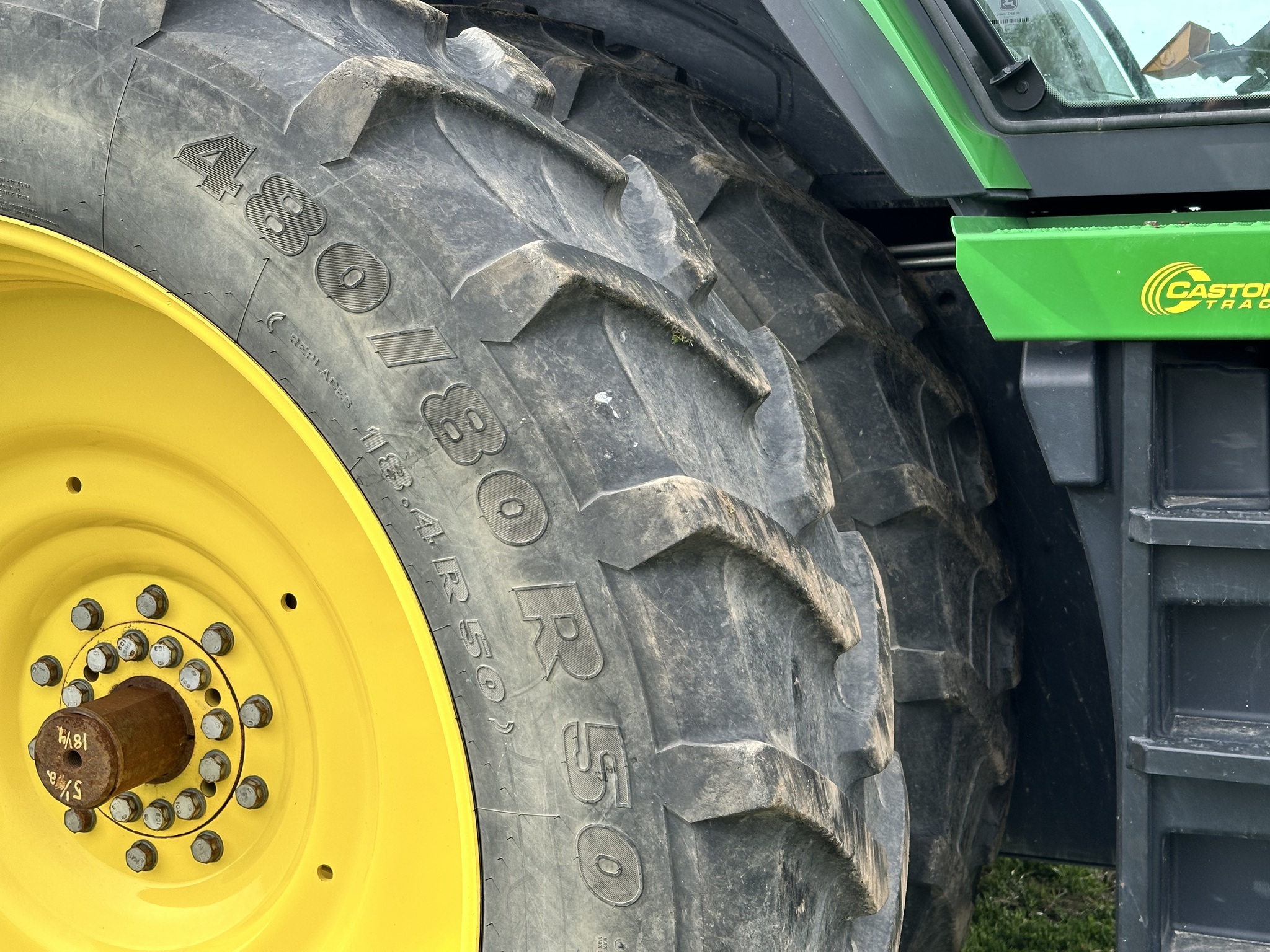 2022 John Deere 8R 250 Tractor