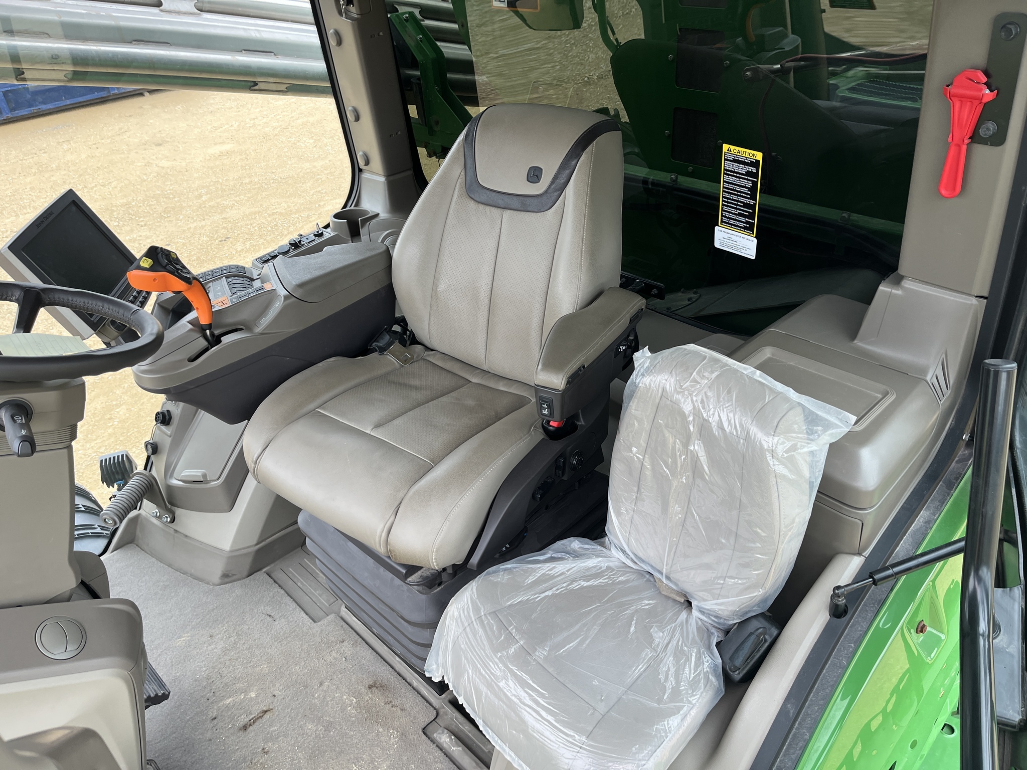 2022 John Deere 800R Self-Propelled Fertilizer Spreader