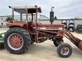  International Harvester 706 Tractor