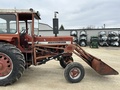  International Harvester 706 Tractor
