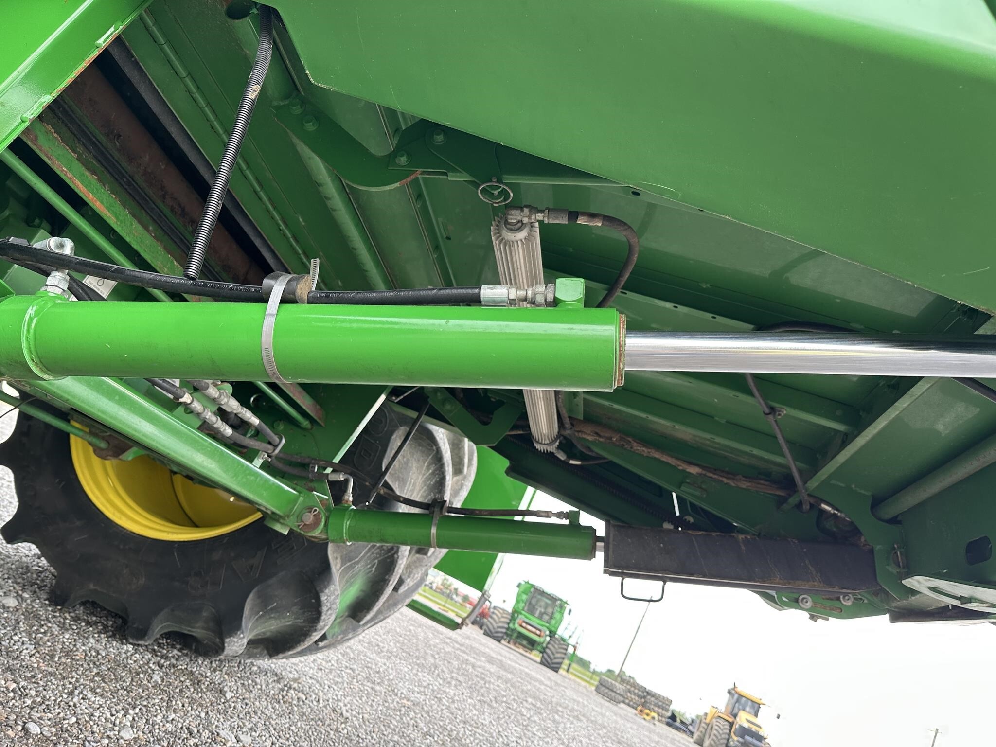 2013 John Deere S670 Combine