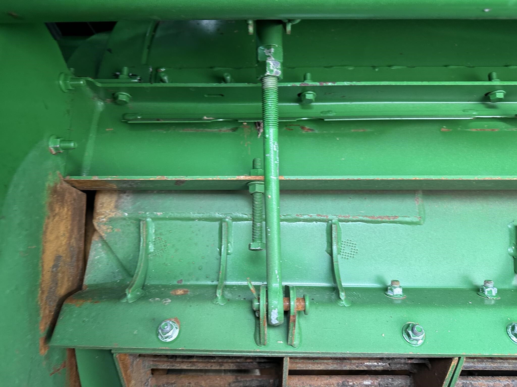 2013 John Deere S670 Combine