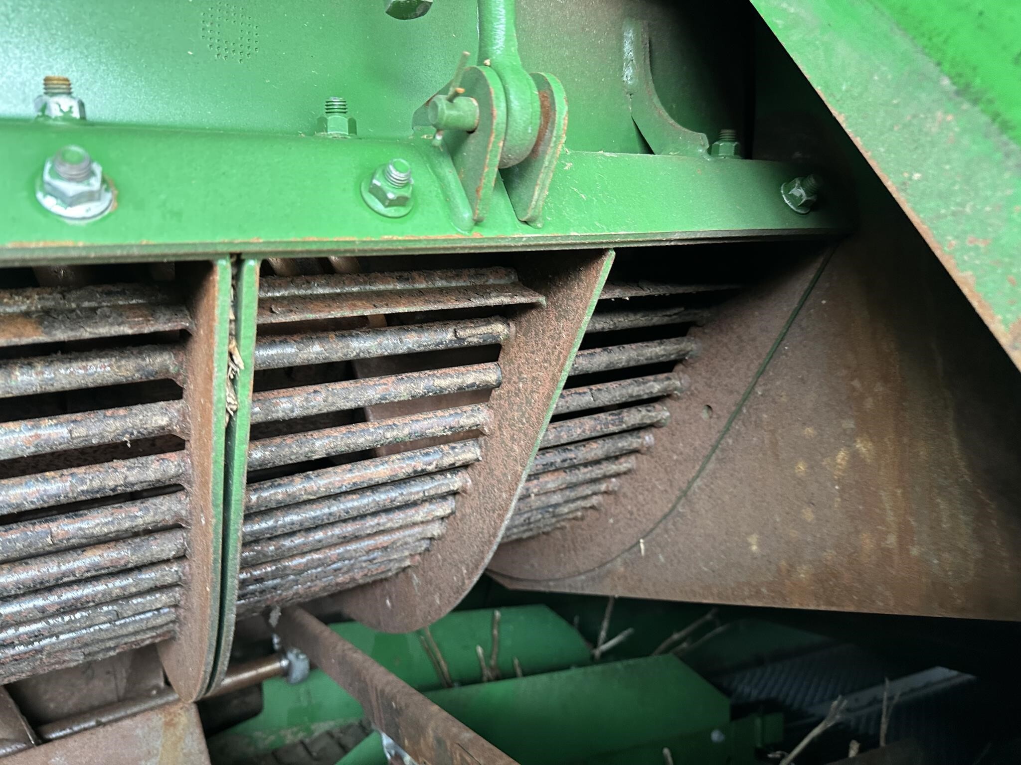 2013 John Deere S670 Combine