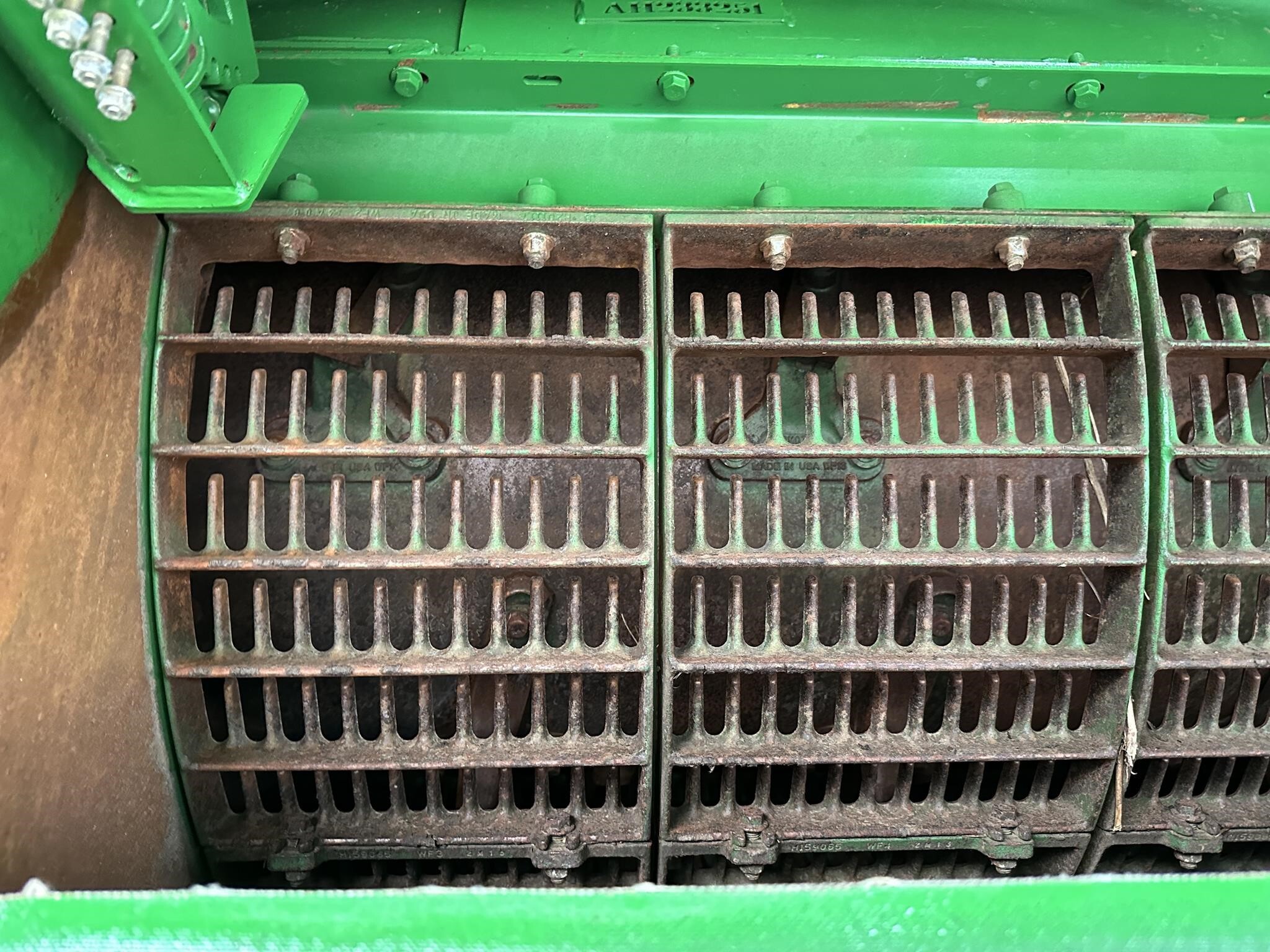 2013 John Deere S670 Combine