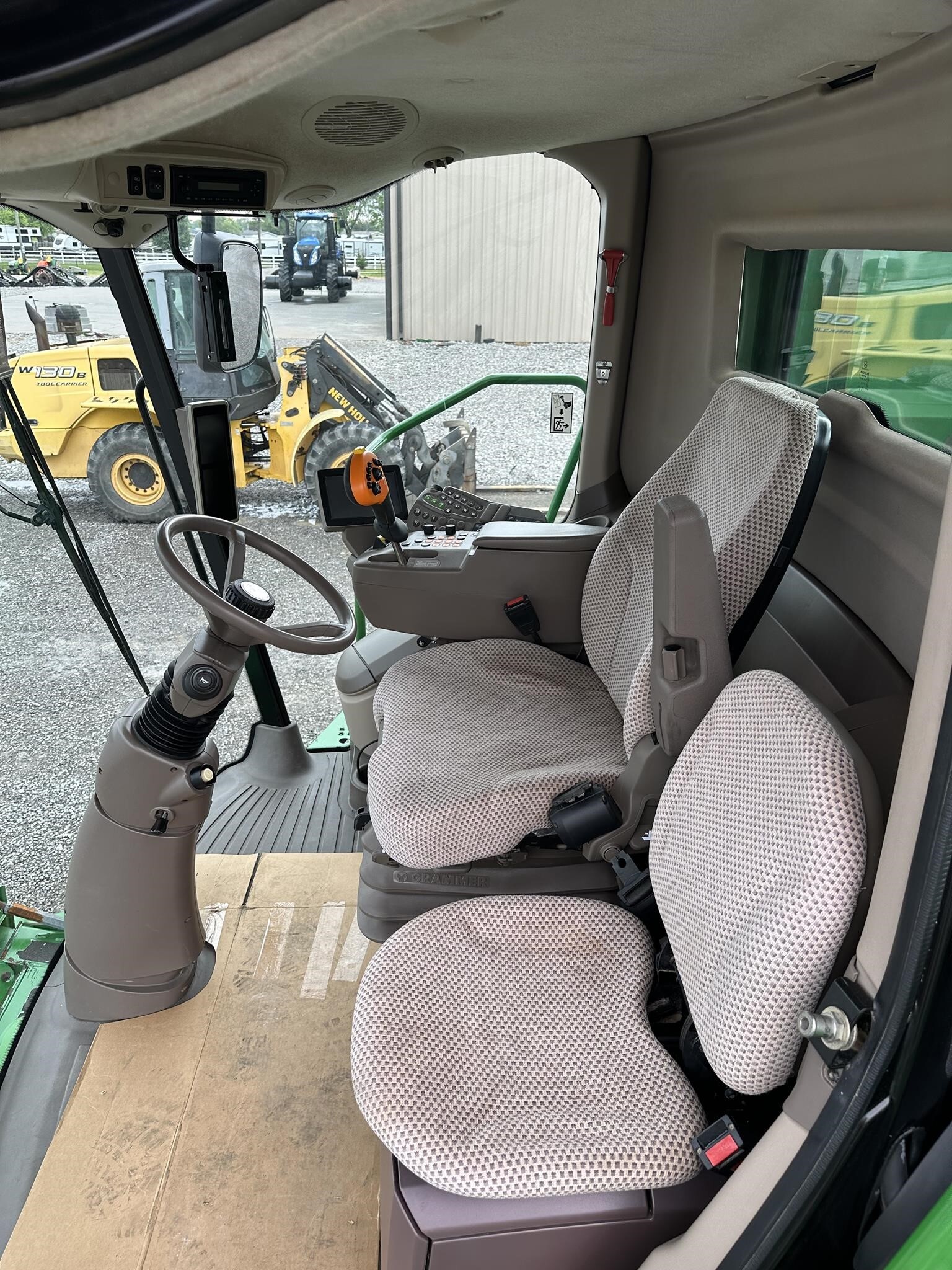 2013 John Deere S670 Combine