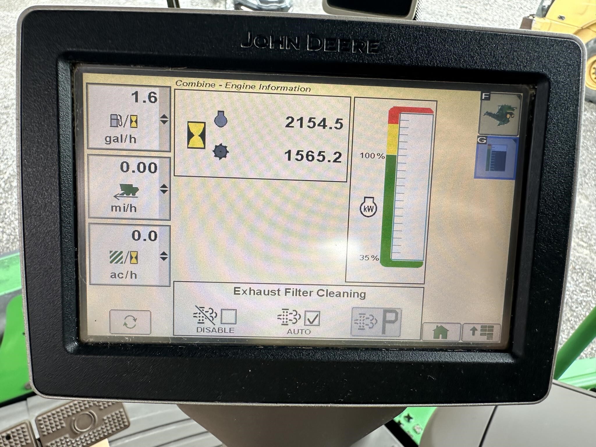 2013 John Deere S670 Combine