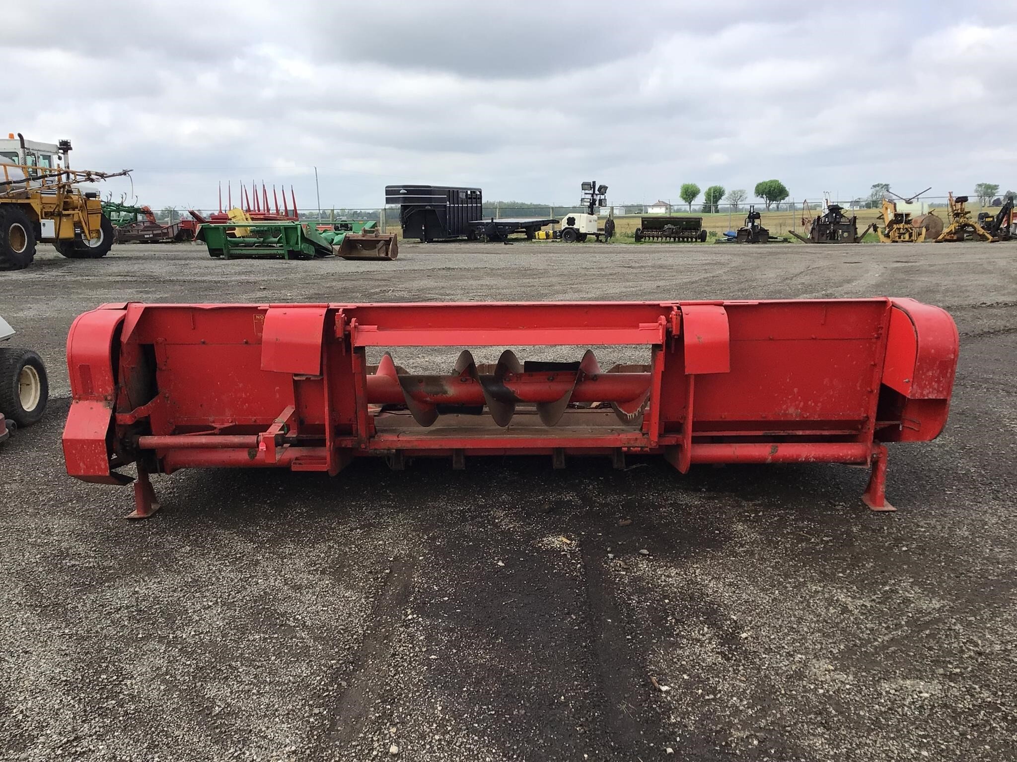 Massey Ferguson 1144 Corn Head