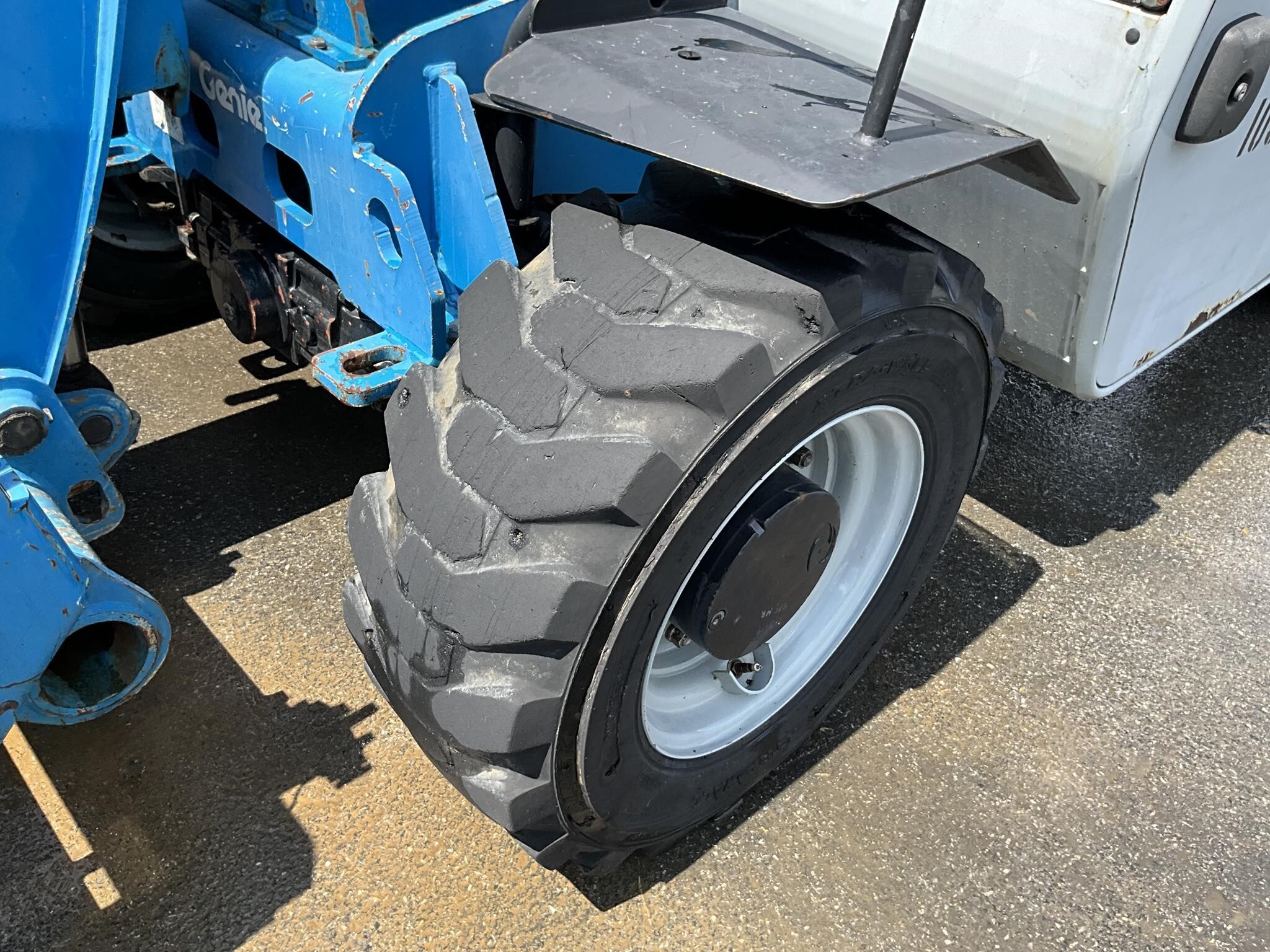 2015 Genie GTH5519 Telehandler