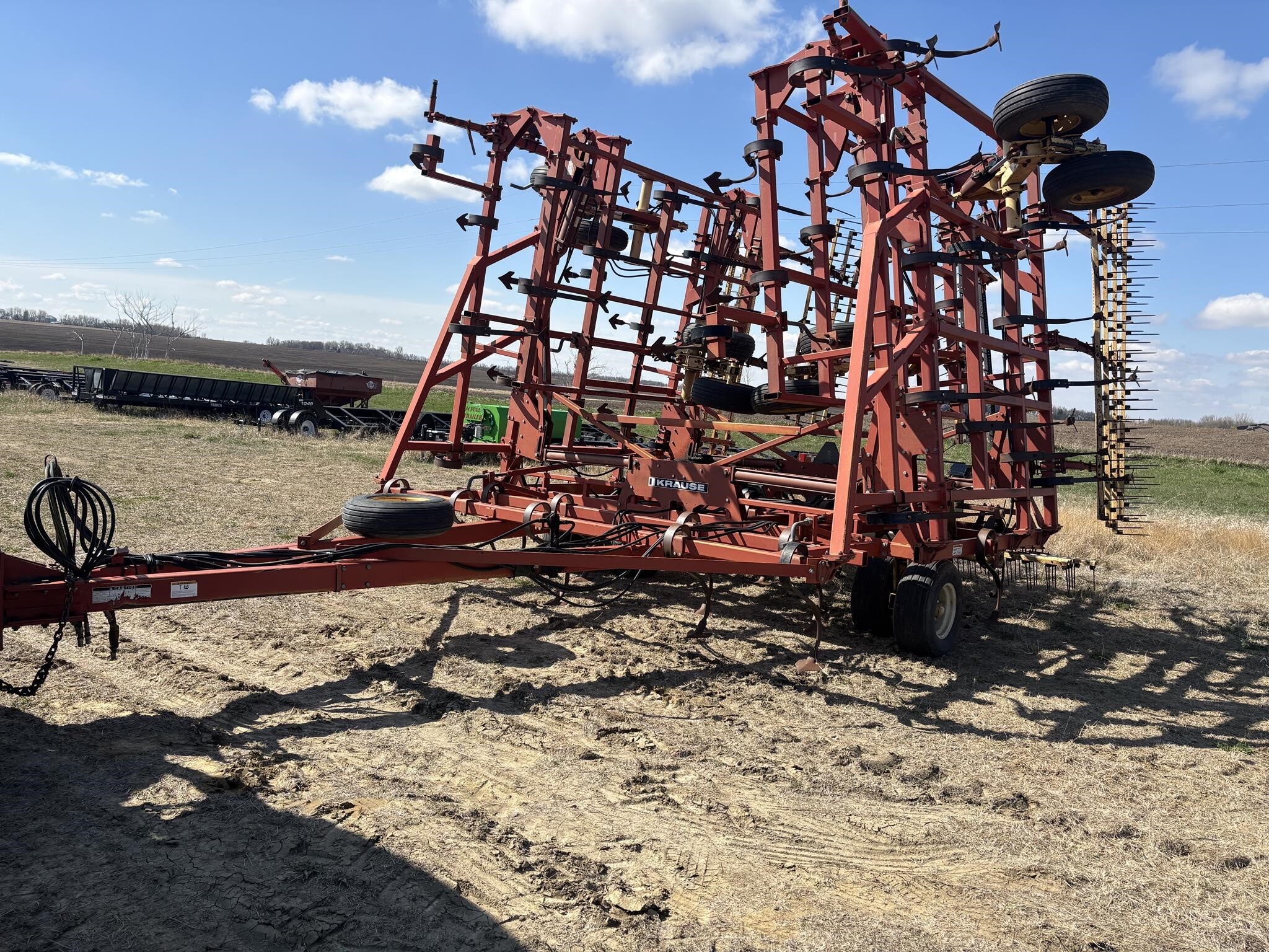  Krause 5650 Field Cultivator