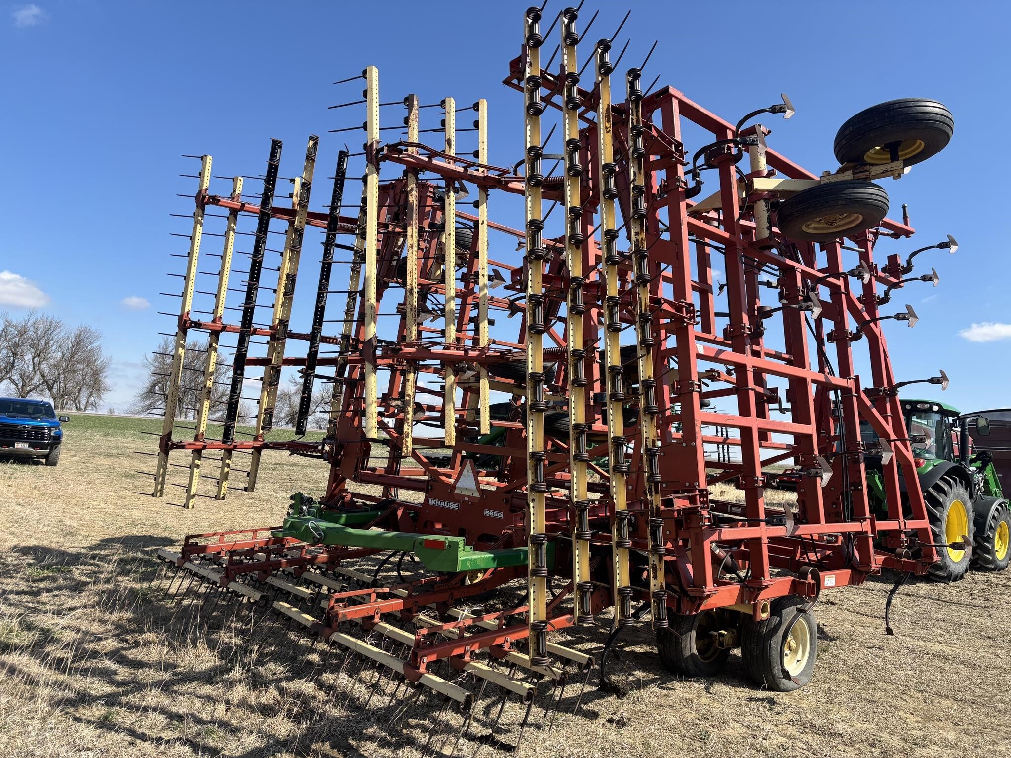 Krause 5650 Field Cultivator