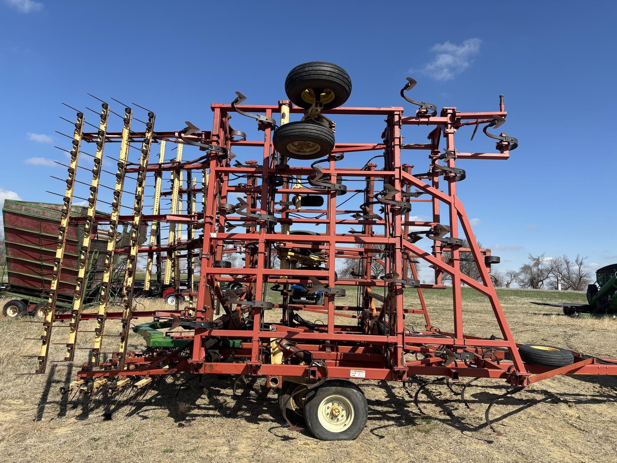  Krause 5650 Field Cultivator