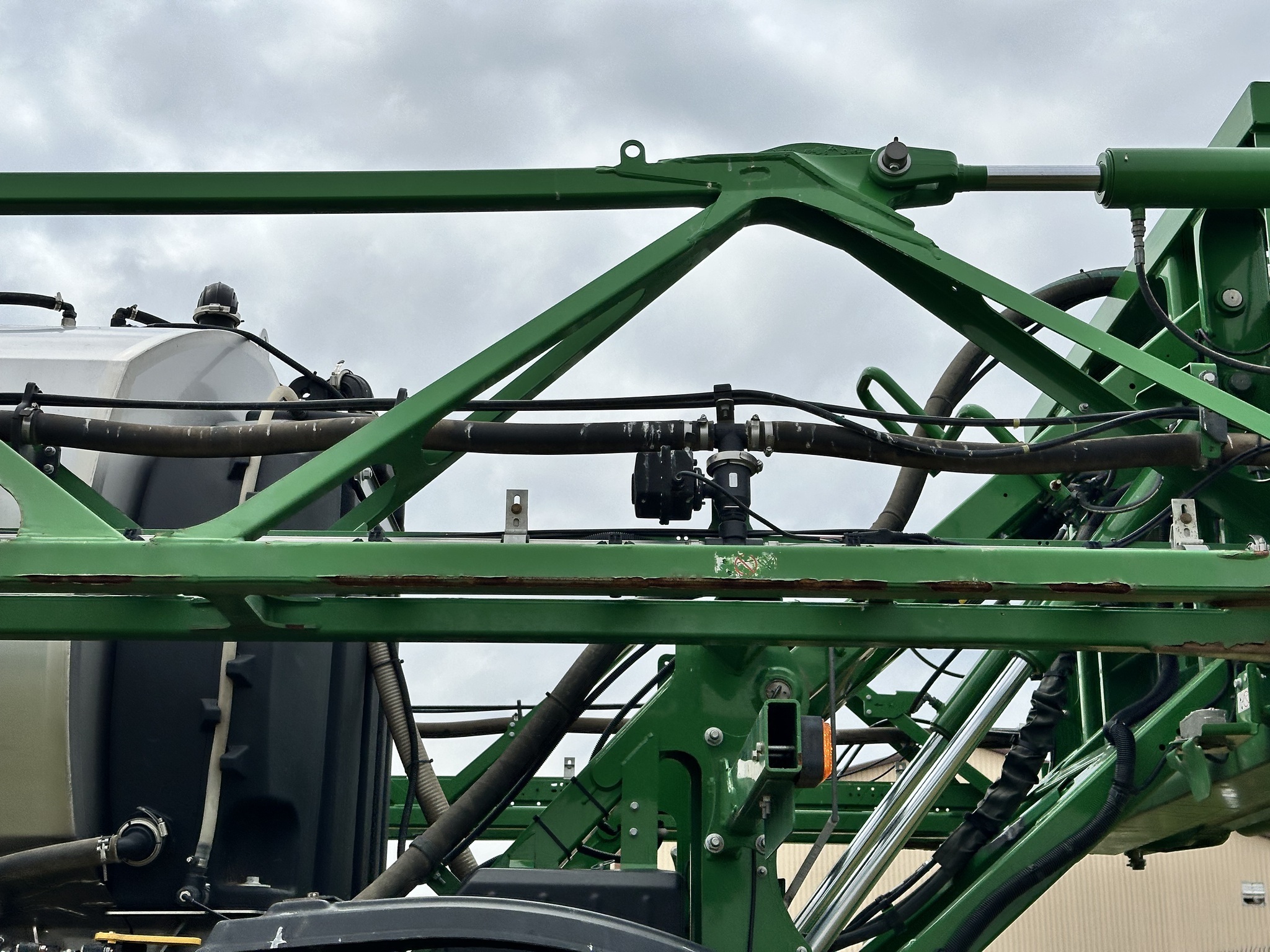 2019 John Deere R4038 Self-Propelled Sprayer