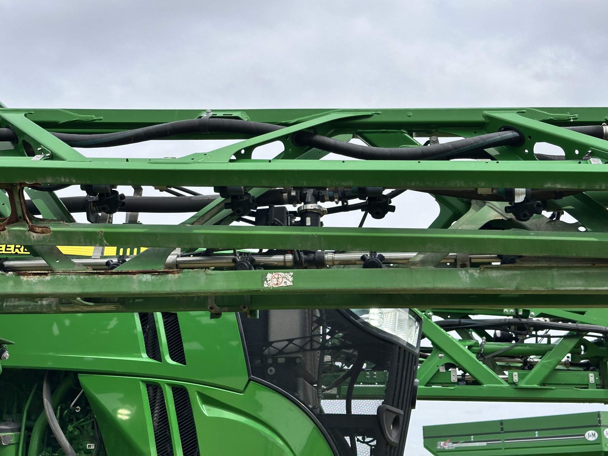 2019 John Deere R4038 Self-Propelled Sprayer