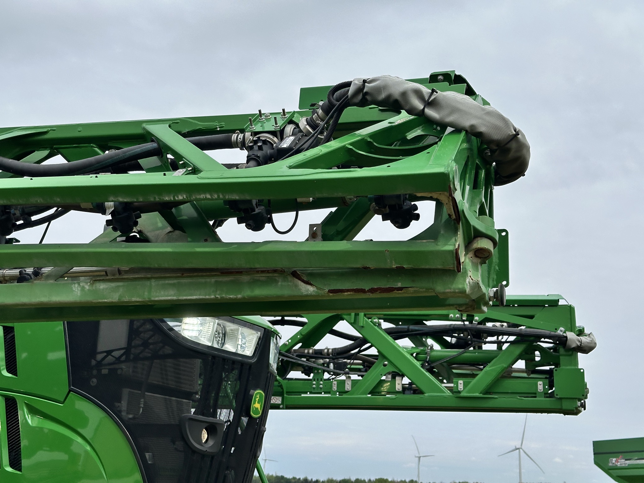 2019 John Deere R4038 Self-Propelled Sprayer