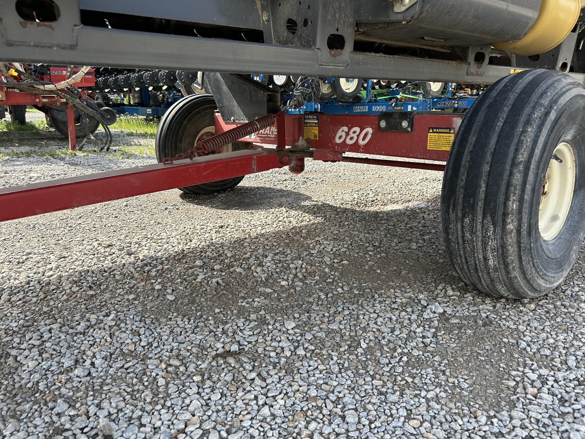  E-Z Trail 680 Header Trailer