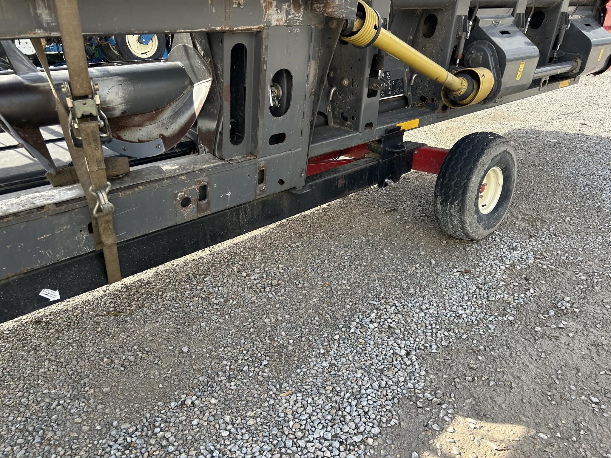  E-Z Trail 680 Header Trailer