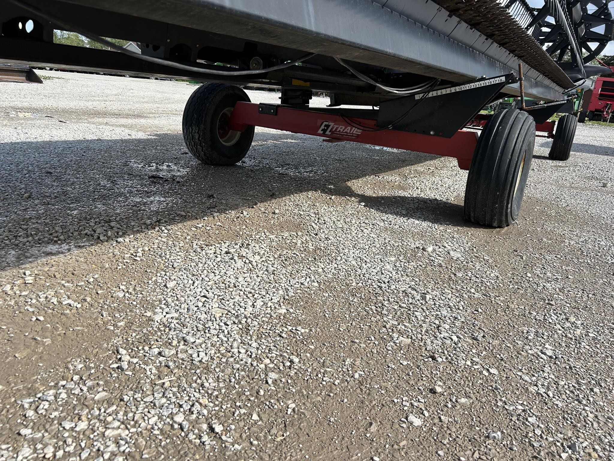  E-Z Trail 680 Header Trailer