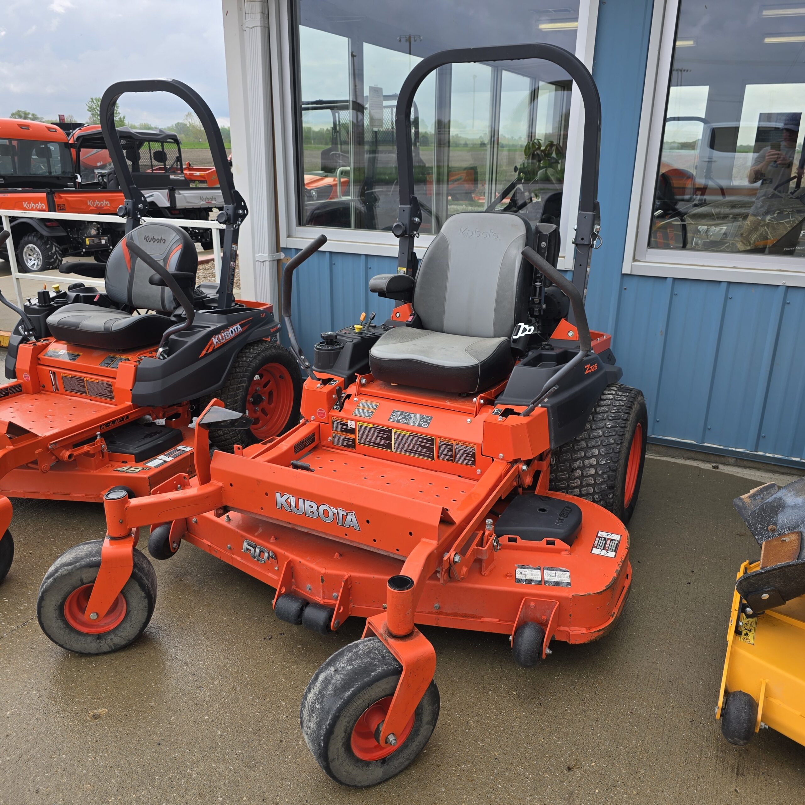 2011 Kubota Z725 Lawn Mower