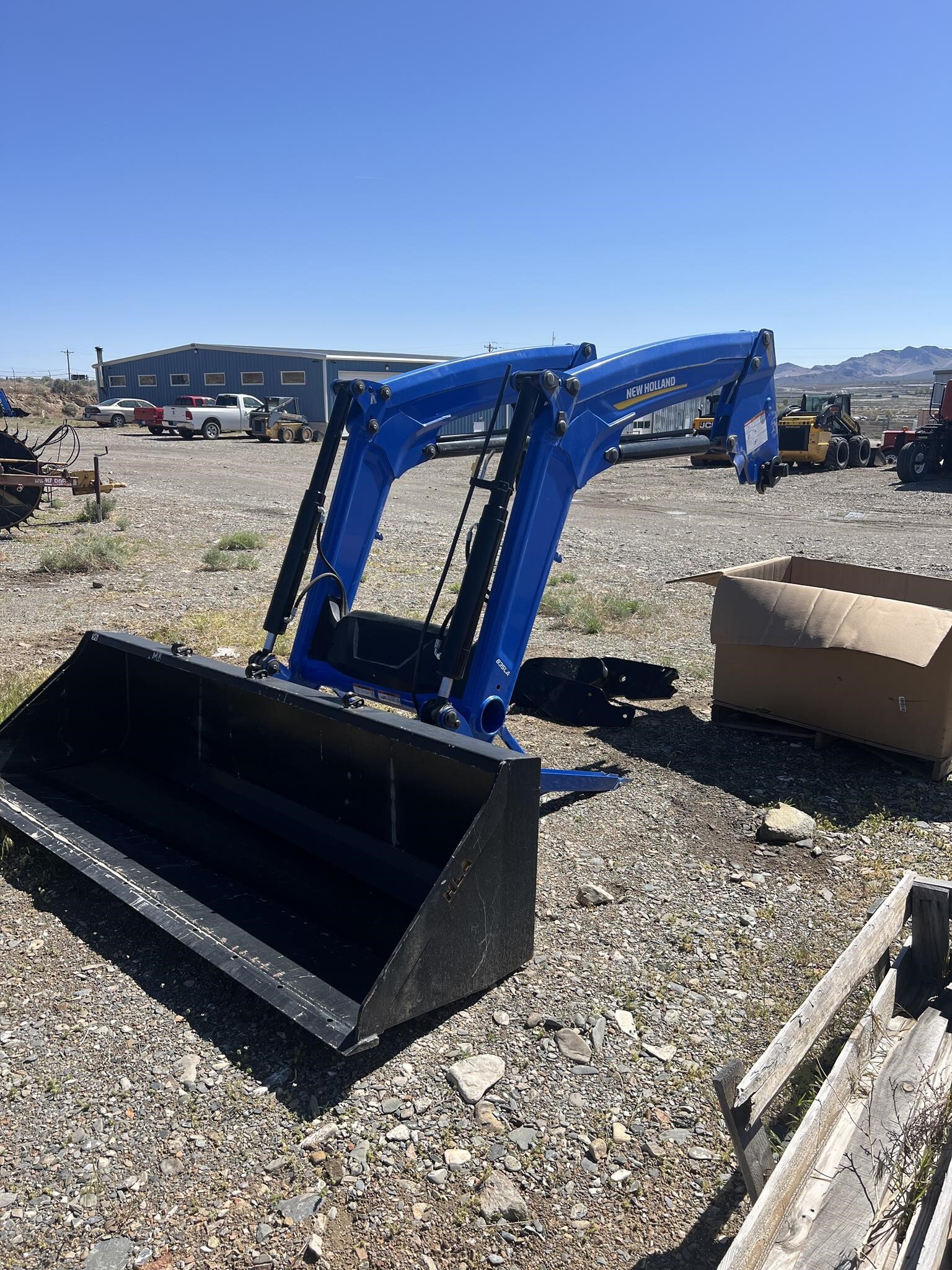 2022 New Holland 835LA Front End Loader