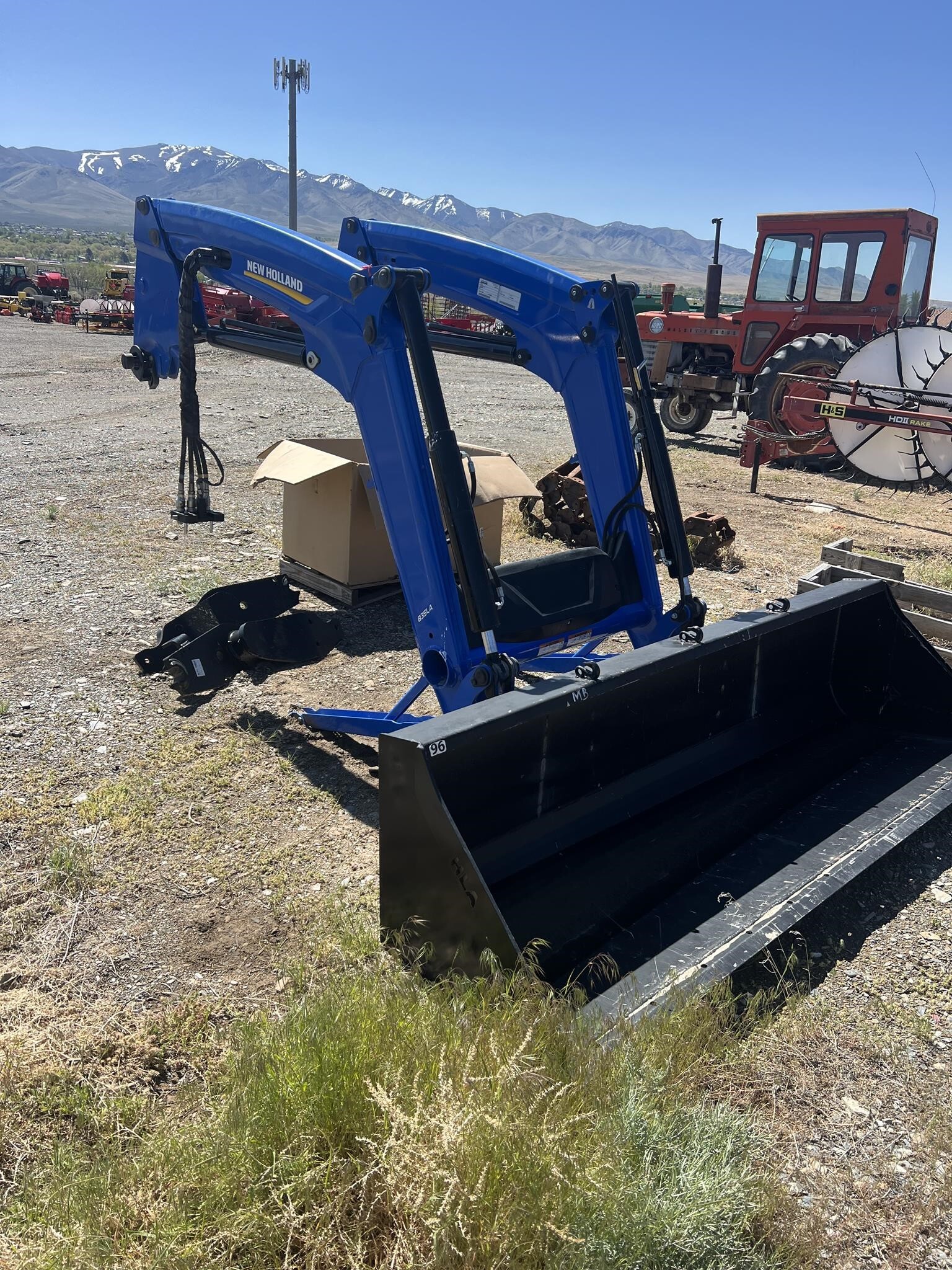 2022 New Holland 835LA Front End Loader