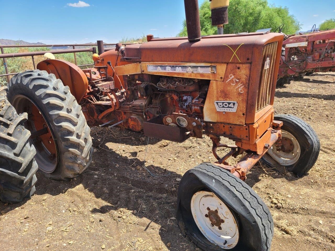 1964 International Harvester 504 Tractor