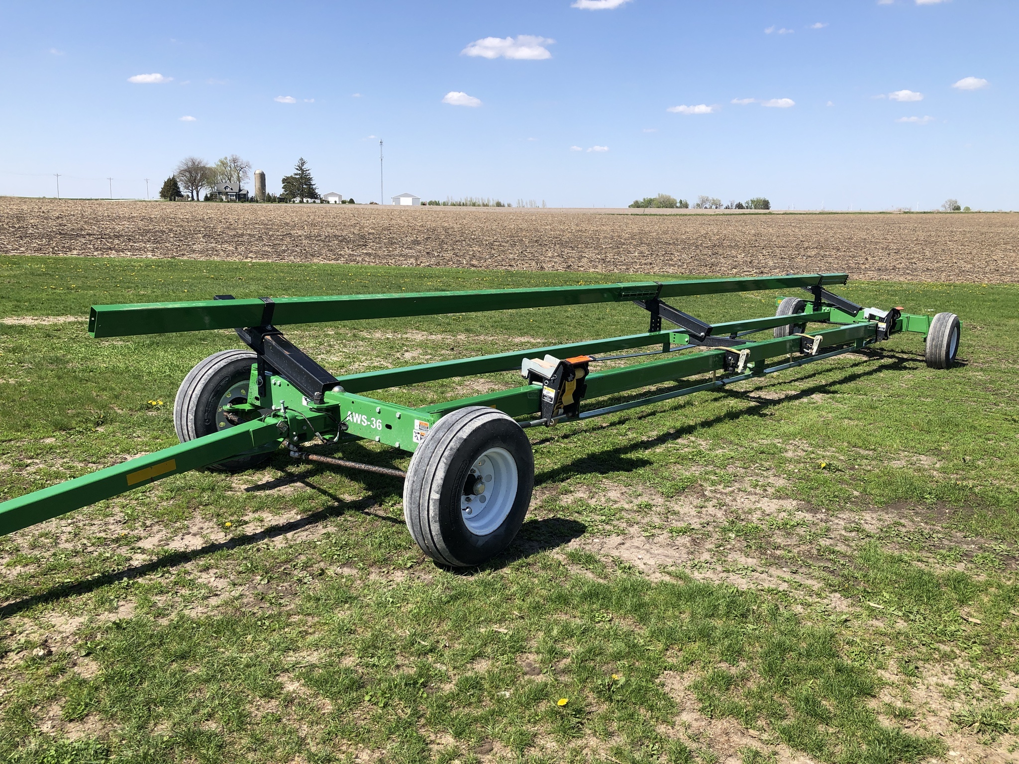 2014 Unverferth AWS36 Header Trailer