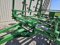 2012 John Deere 2210 Field Cultivator