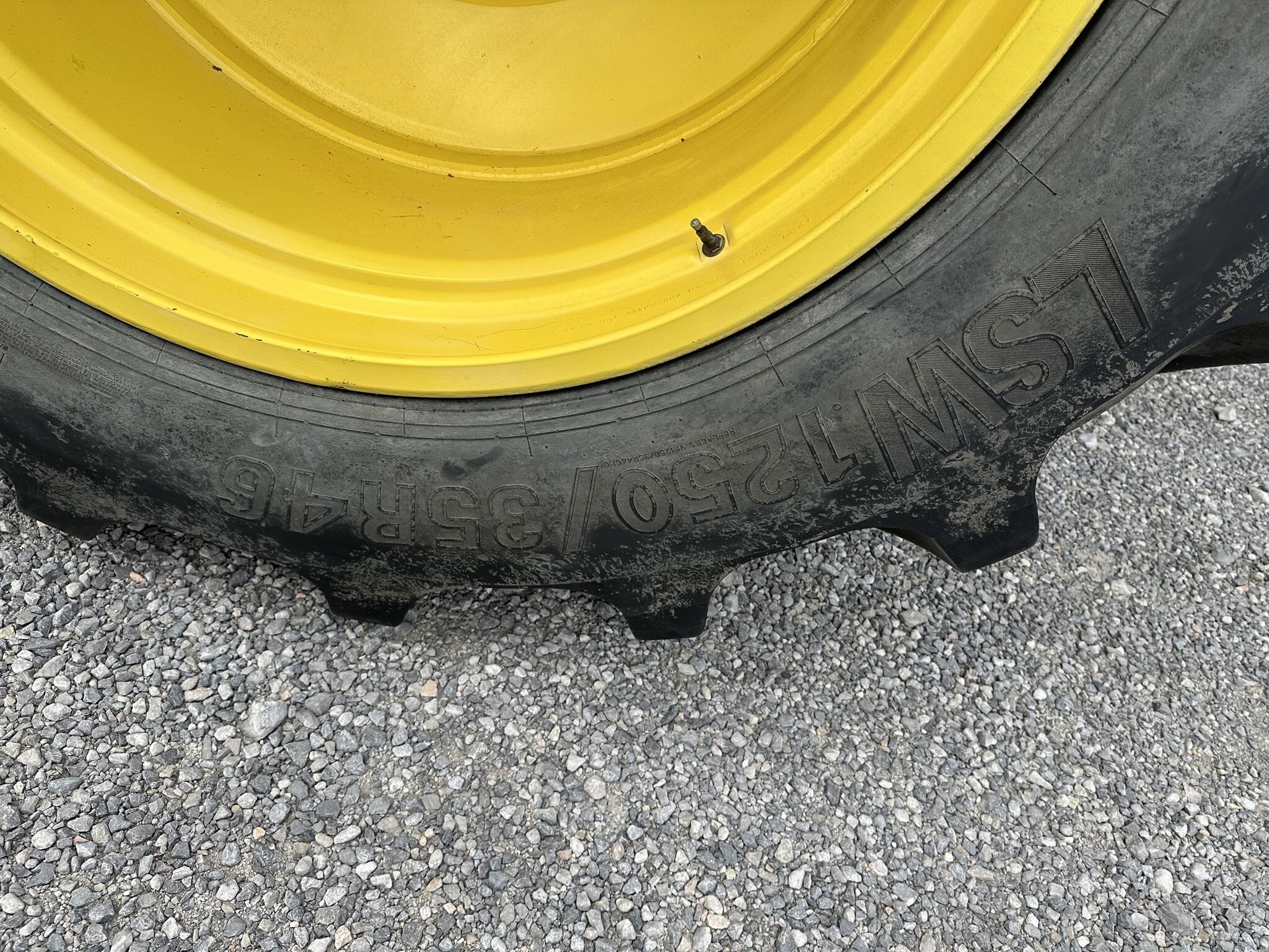 2013 John Deere S680 Combine