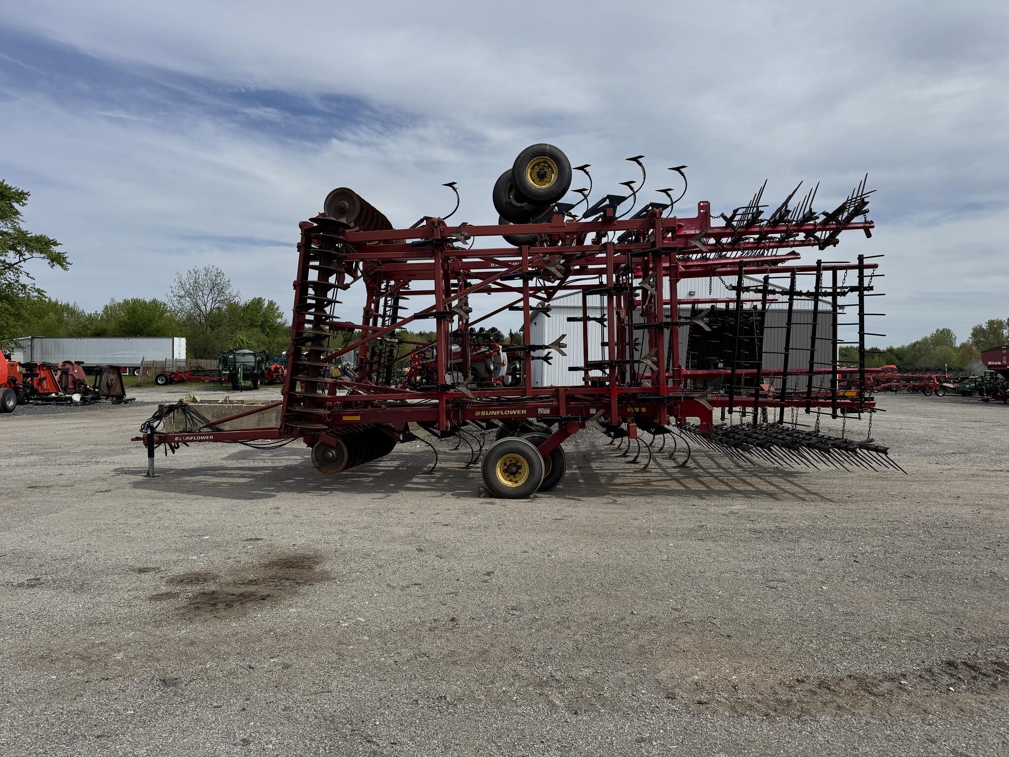 2006 Sunflower 6433-43 Soil Finisher