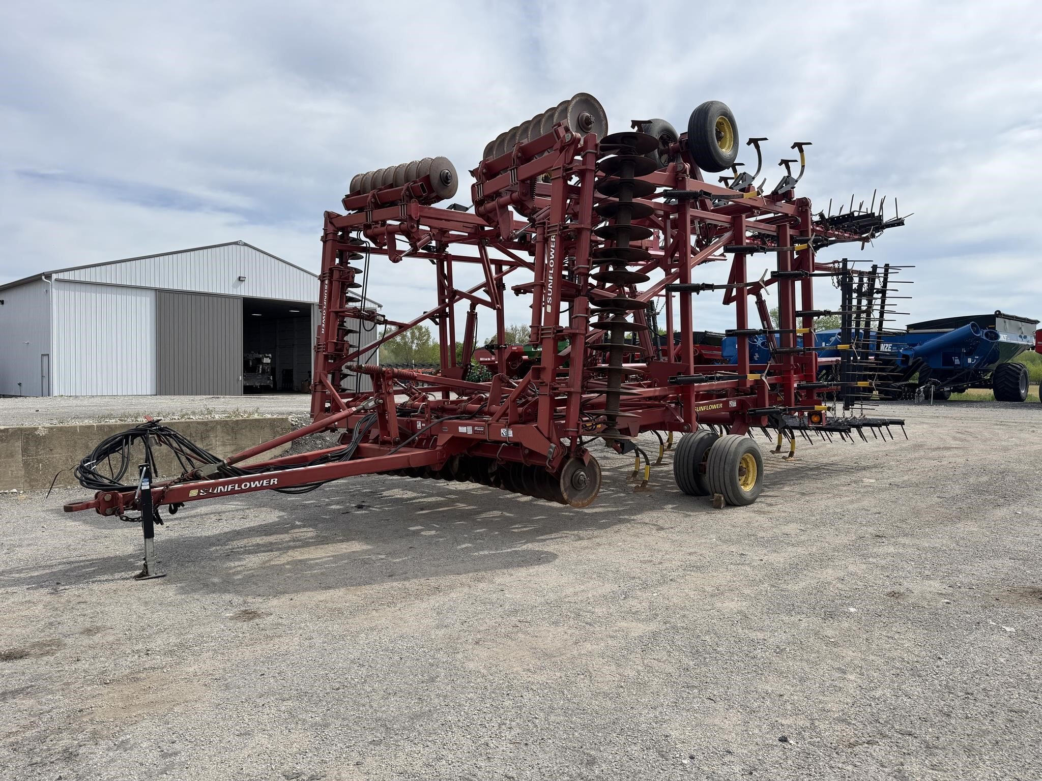2006 Sunflower 6433-43 Soil Finisher