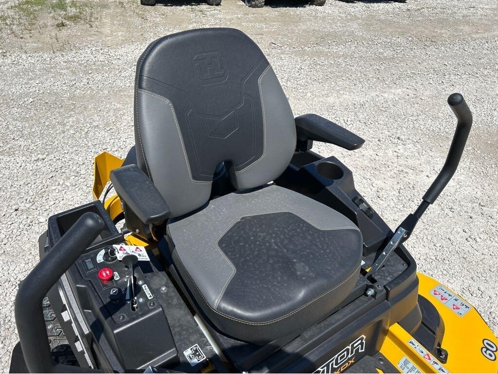 2024 Hustler Raptor XDX 60 Lawn Mower