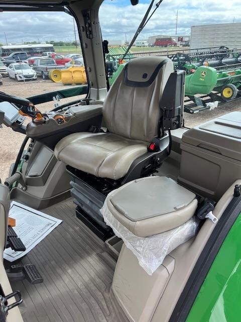 2023 John Deere 8R 410 Tractor